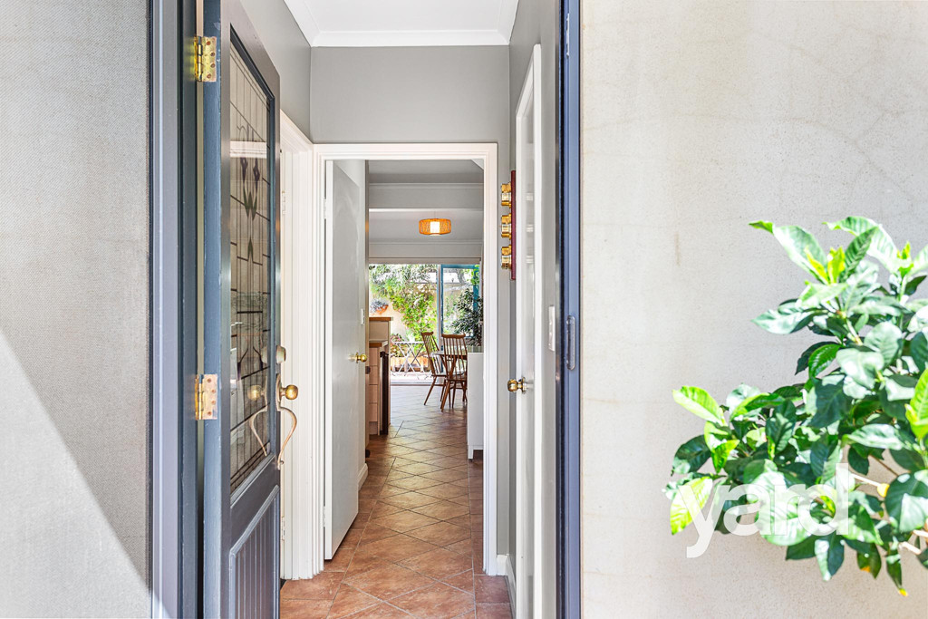8/8-10 Pensioner Guard Road, North Fremantle WA, North Fremantle - Thumbnail 3
