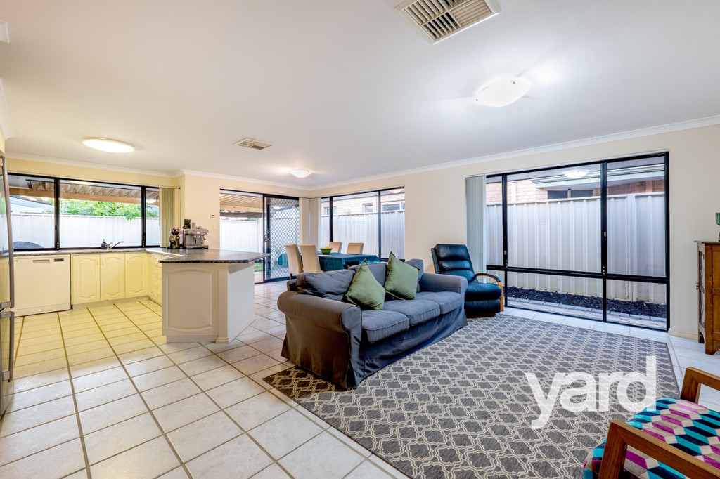 13 Cowan Street, Alfred Cove WA 6154, Alfred Cove - Thumbnail 2