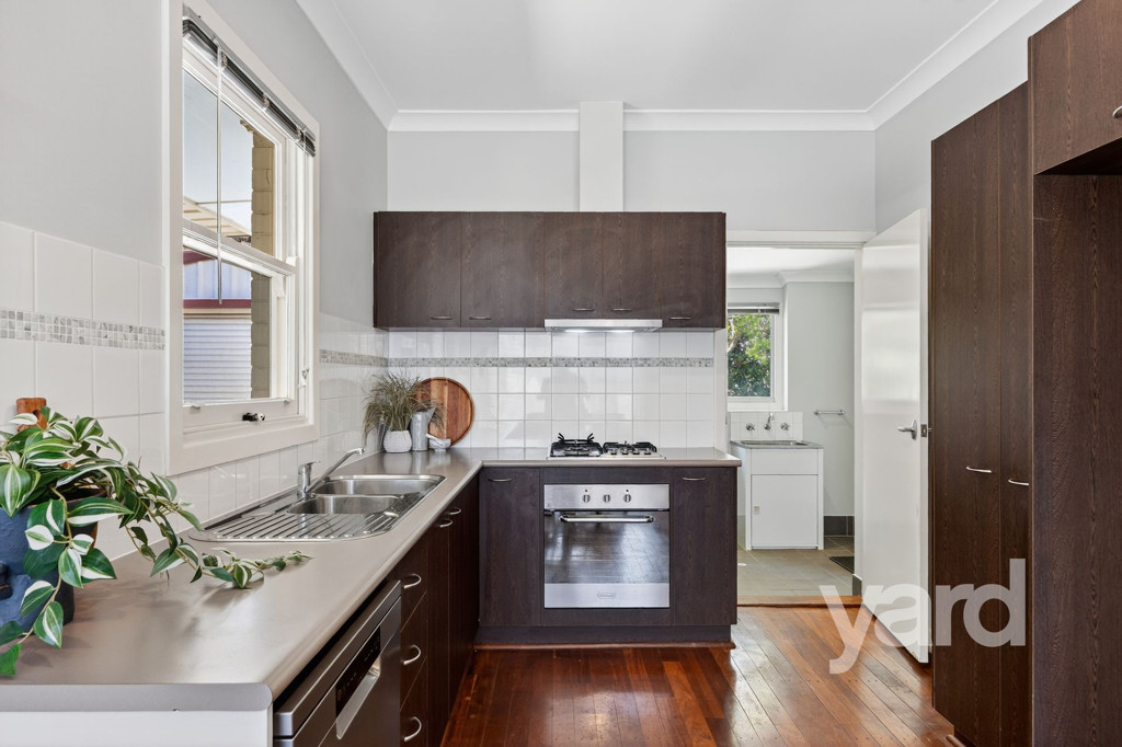 24 Simons Street, Coolbellup WA, Coolbellup - Thumbnail 3