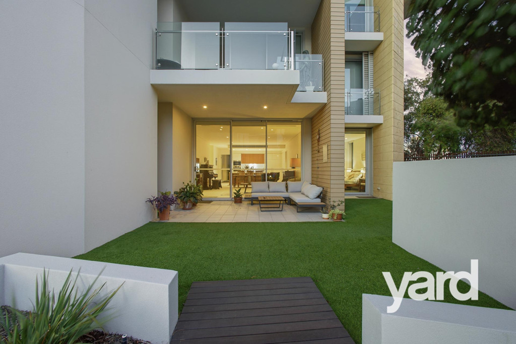 33/11 Leighton Beach  Bvd, North Fremantle WA, North Fremantle - Image 1