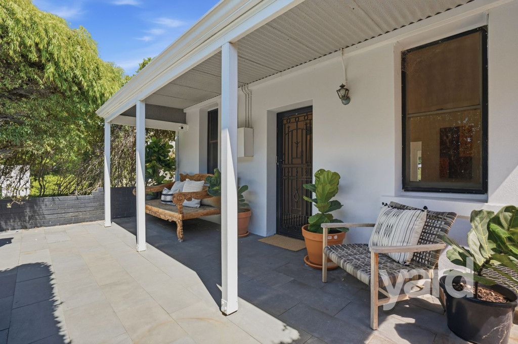61 Alexandra Road, East Fremantle WA, East Fremantle - Thumbnail 2