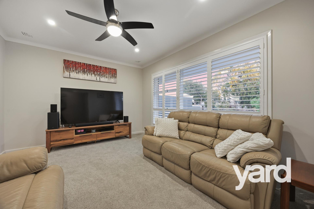 22 Olding Street, Melville WA, Melville - Thumbnail 2
