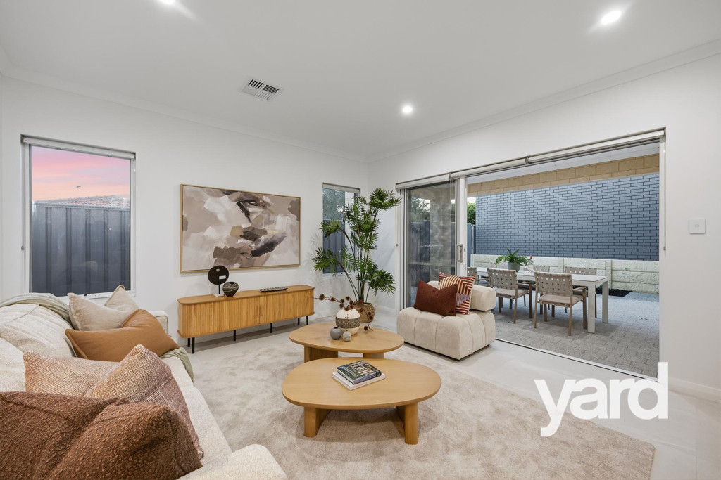 1/12 Freeth Road, Spearwood WA, Spearwood - Thumbnail 2