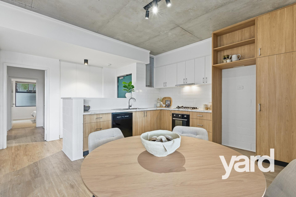 2/15 Cummins Street, Willagee WA 6156, Willagee - Thumbnail 3