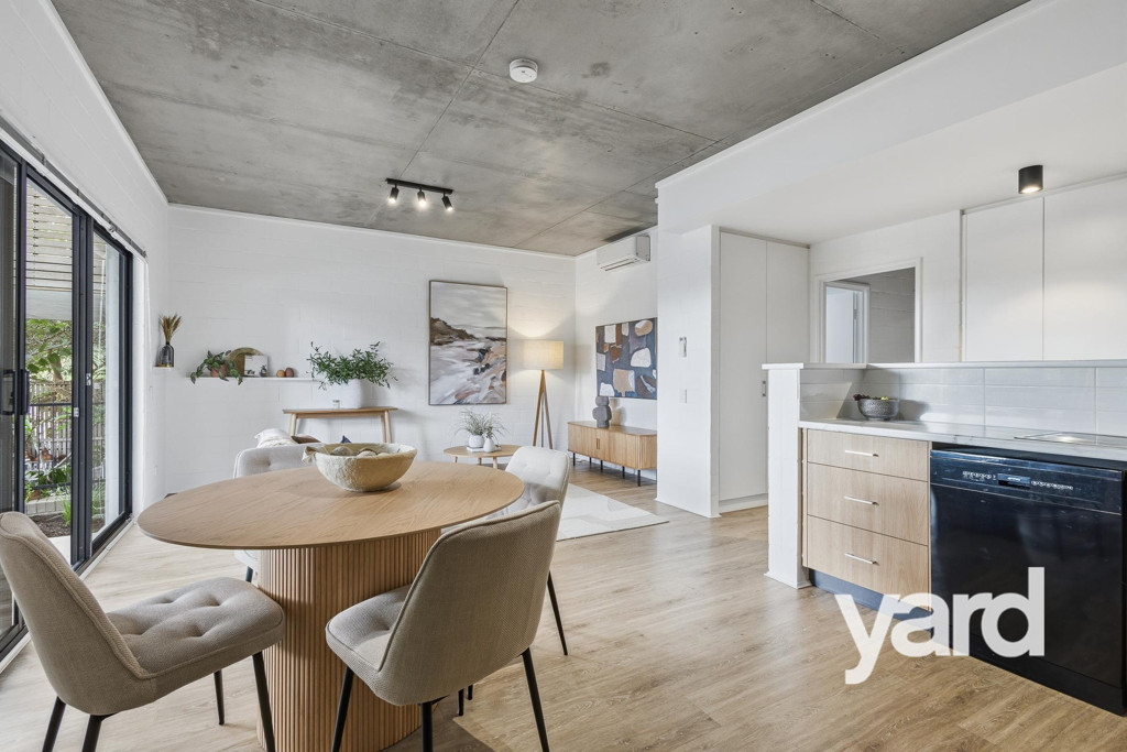 2/15 Cummins Street, Willagee WA 6156, Willagee - Thumbnail 2