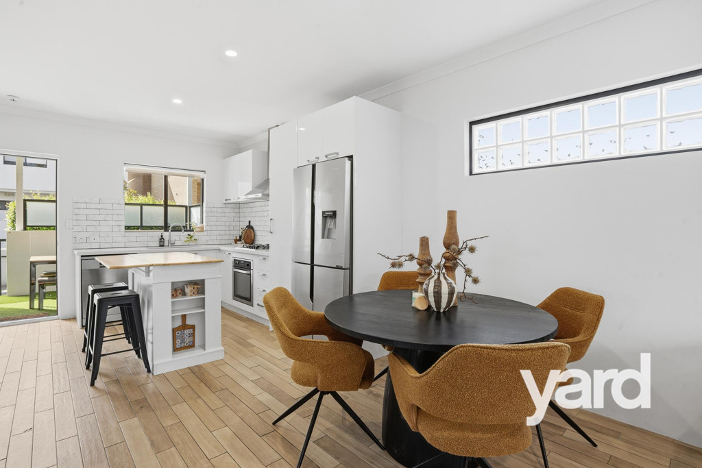 4/155 Holland Street, Fremantle WA 6160, Fremantle - Image 1