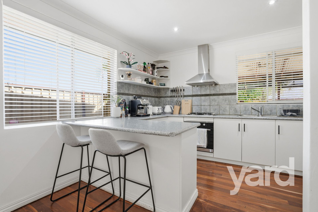 13 Anglesey Drive, Kardinya WA, Kardinya - Thumbnail 4