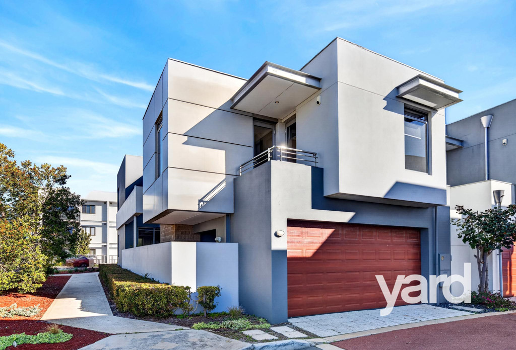 60 Breaksea Drive, North Coogee WA