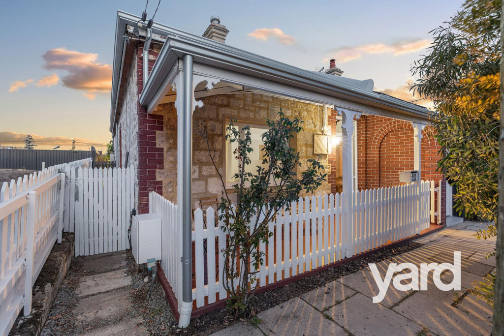 16 Pearse Street, North Fremantle - Image 1