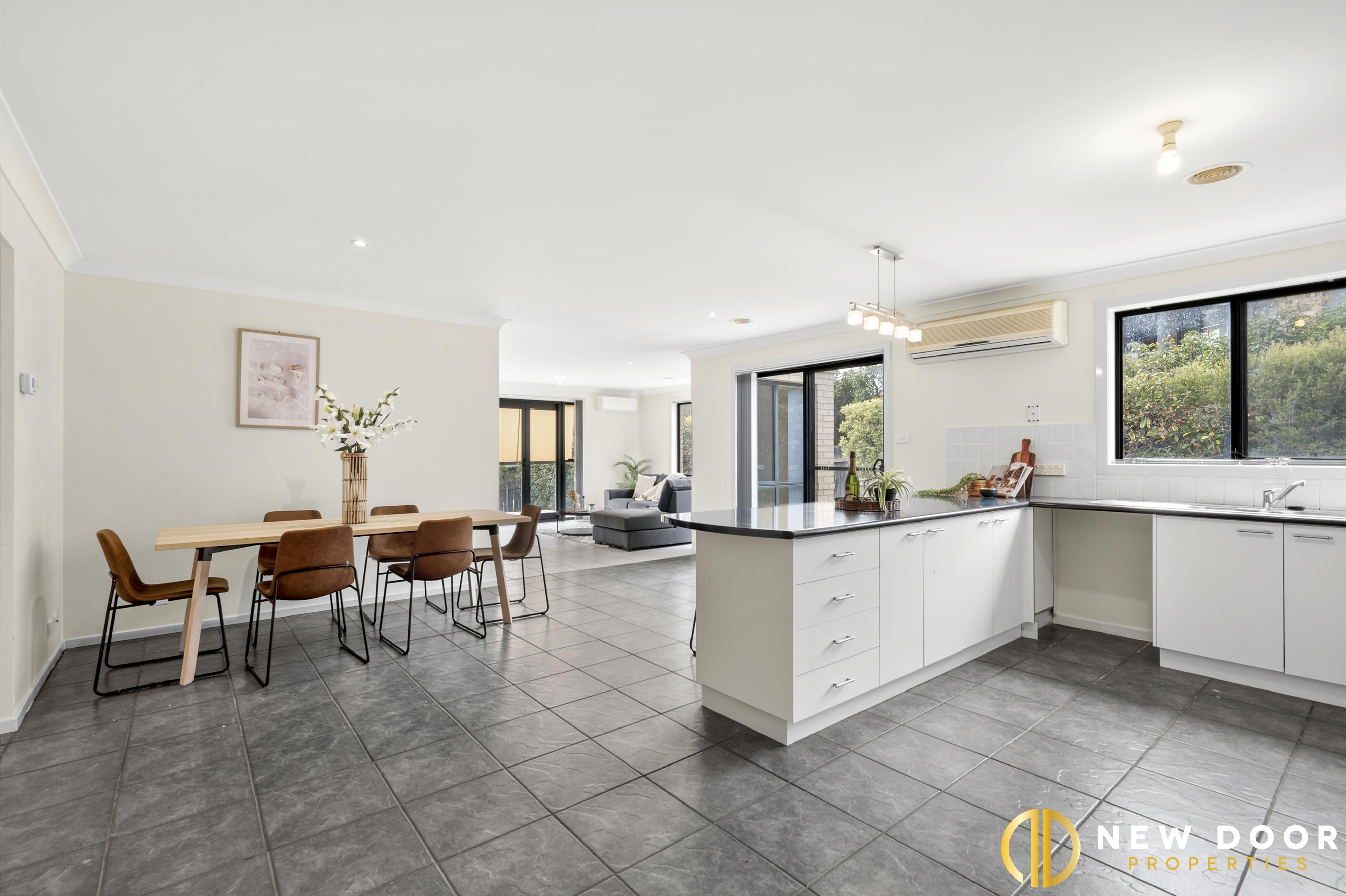 44 Jane Sutherland Street, Conder ACT, Conder - Thumbnail 2