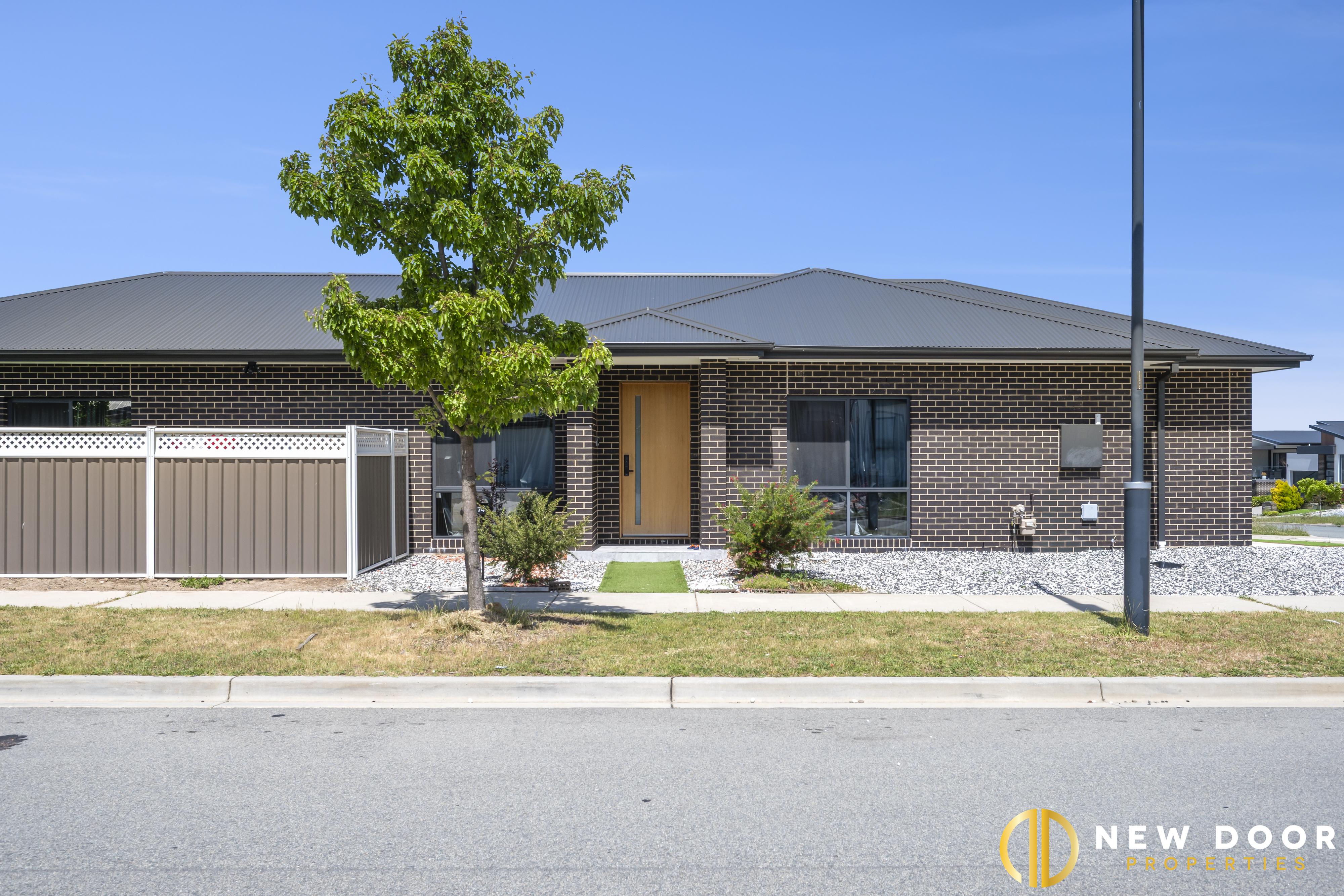 74 Robin Boyd Crescent, Taylor ACT, Taylor - Thumbnail 2