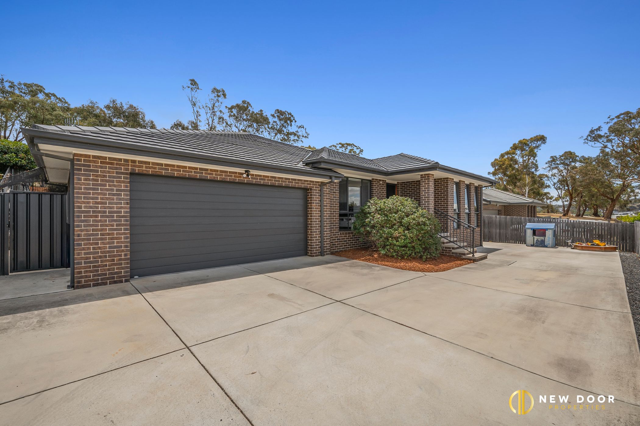 8 Slim Dusty Circuit, Moncrieff ACT, Moncrieff - Image 1