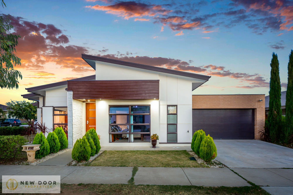 84 Cocoparra Crescent, Crace ACT, Crace - Thumbnail 2