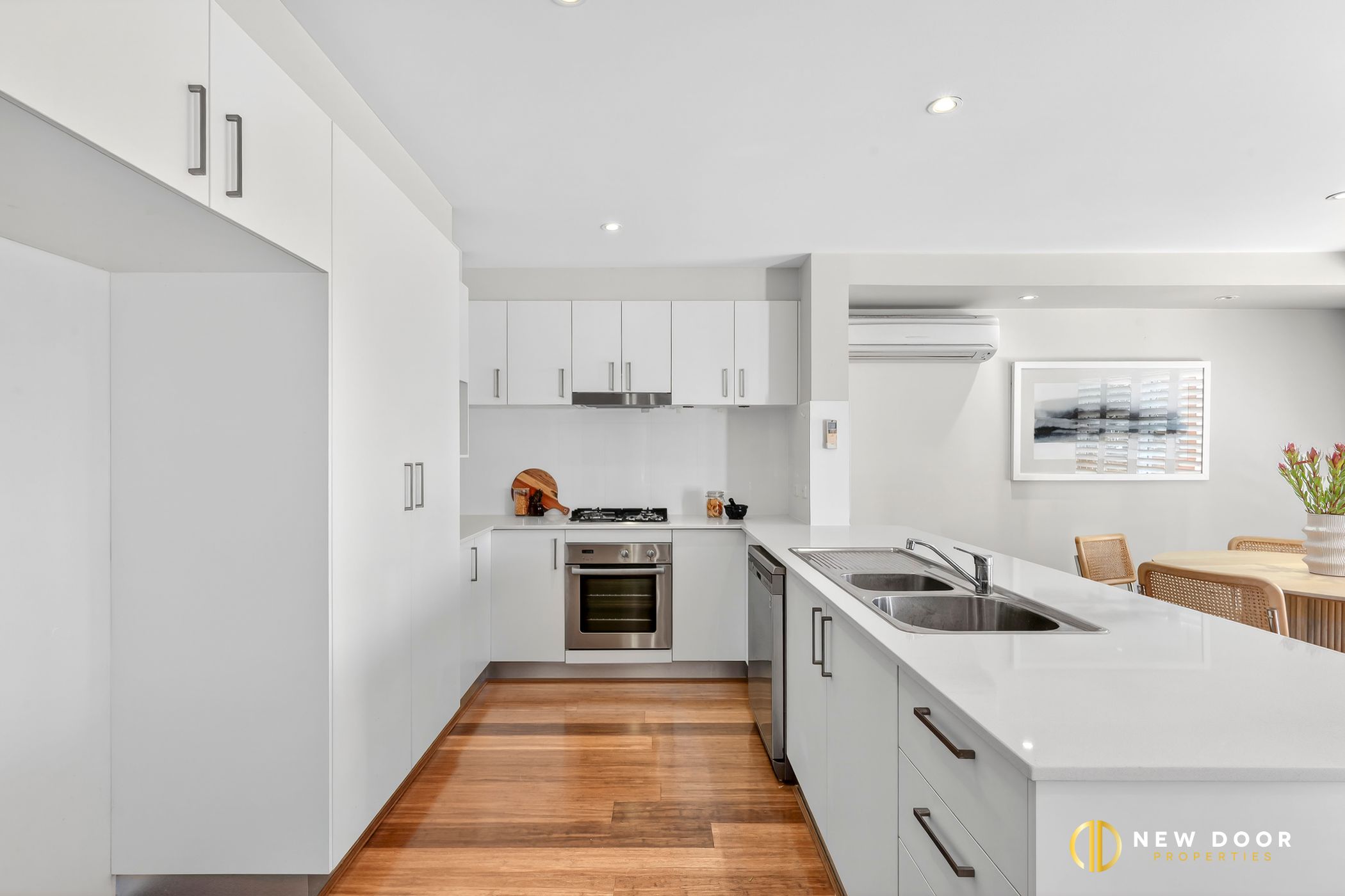 102 Mary Gillespie Avenue, Gungahlin ACT, Gungahlin - Thumbnail 3