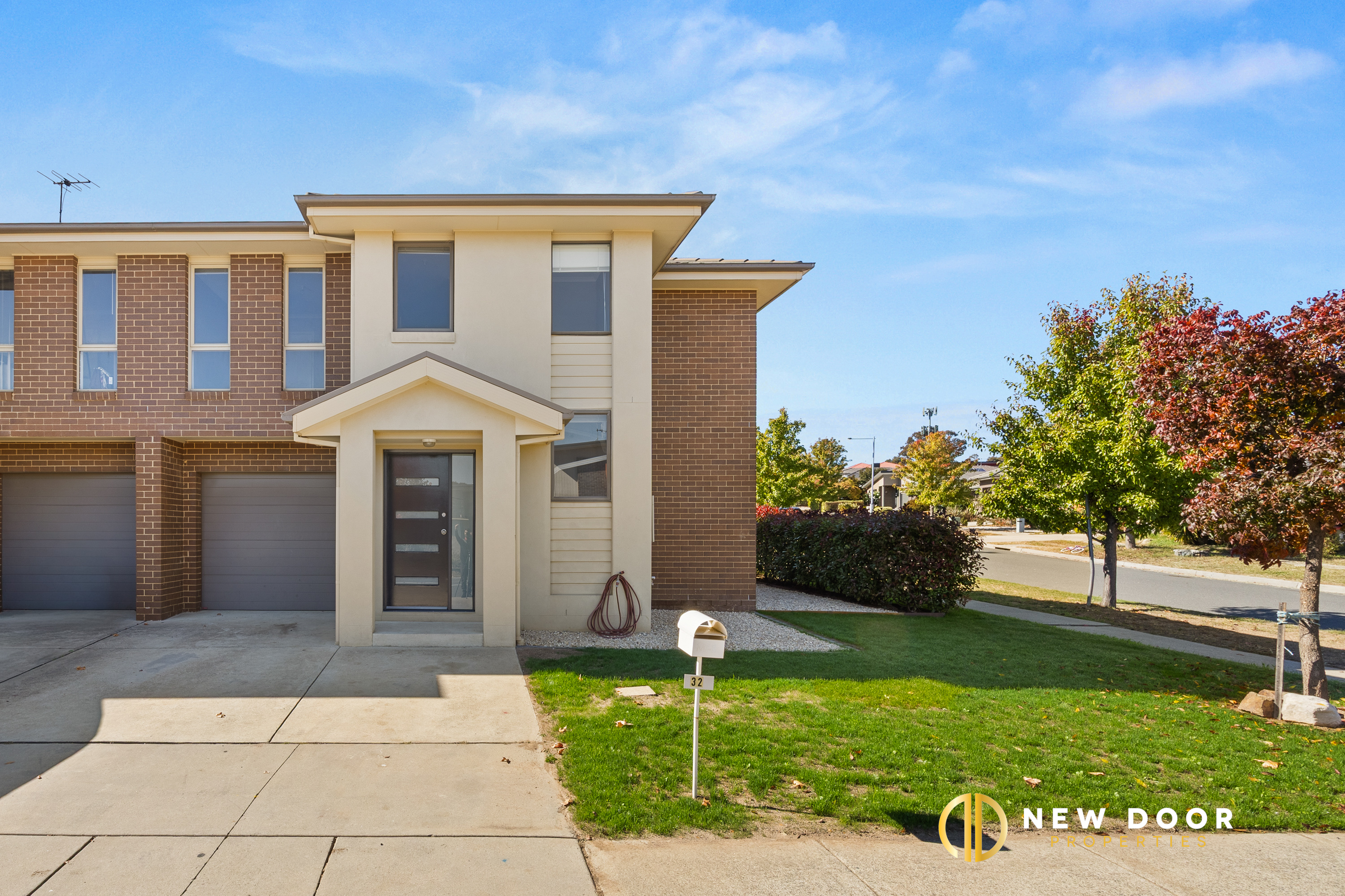 32 Irinyili Street, Bonner ACT, Bonner - Thumbnail 2