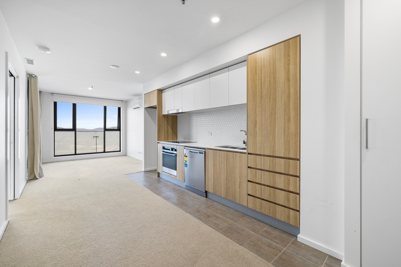 162/1 Anthony Rolfe Avenue, Gungahlin ACT, Gungahlin - Thumbnail 2