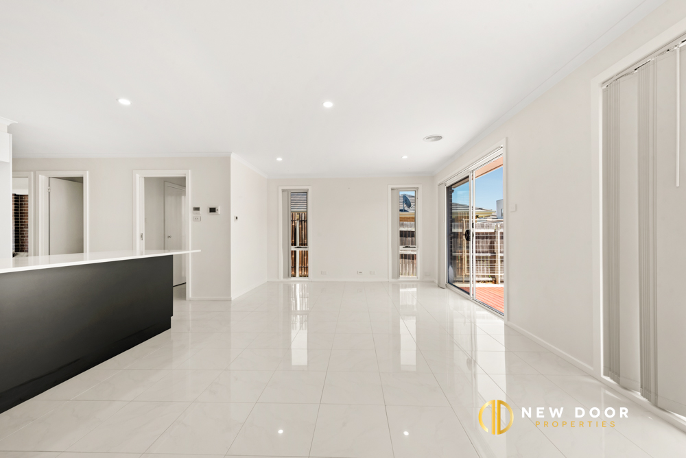 35 Zakharov Avenue, Forde ACT, Forde - Thumbnail 2