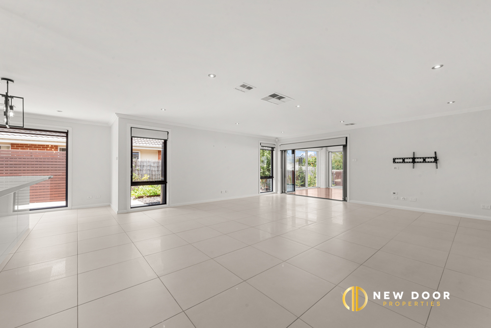 86 Overall Avenue, Casey ACT, Casey - Thumbnail 2