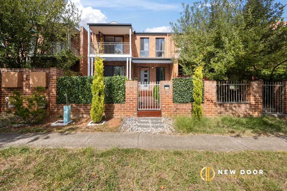 328 Anthony Rolfe Avenue, Gungahlin ACT, Gungahlin - Thumbnail 3