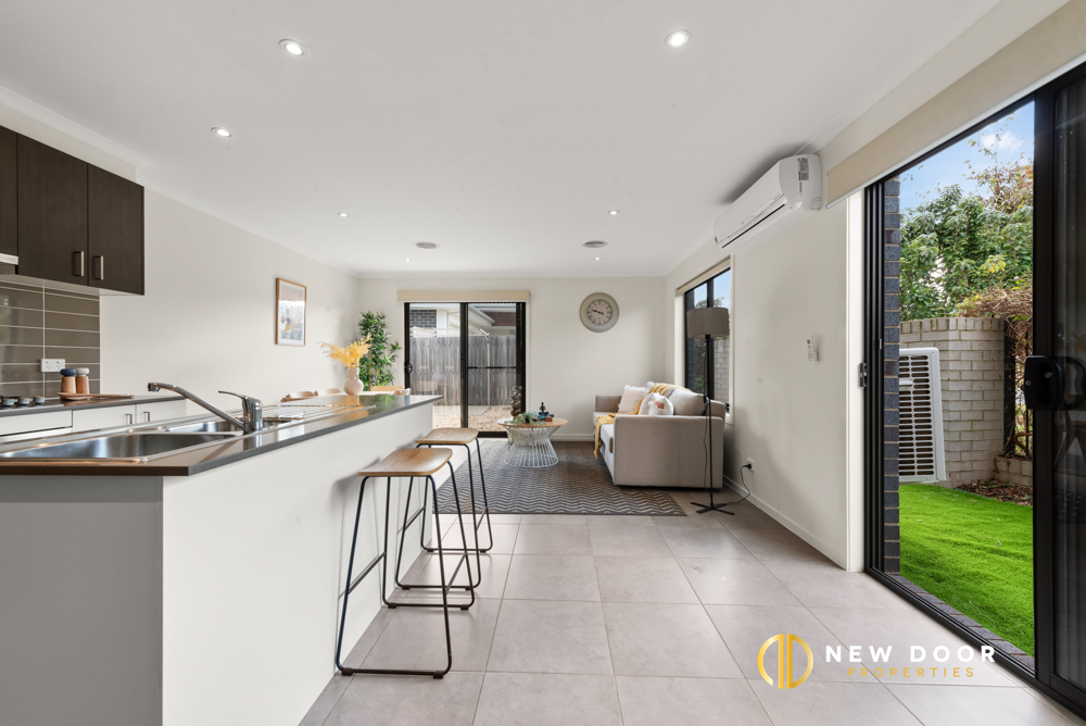 11 Yarri Street, Bonner ACT, Bonner - Thumbnail 3