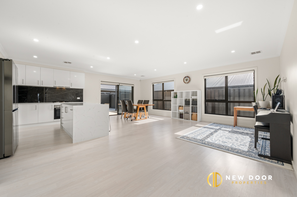 168 Glenrock Drive, Googong NSW, Googong - Thumbnail 2