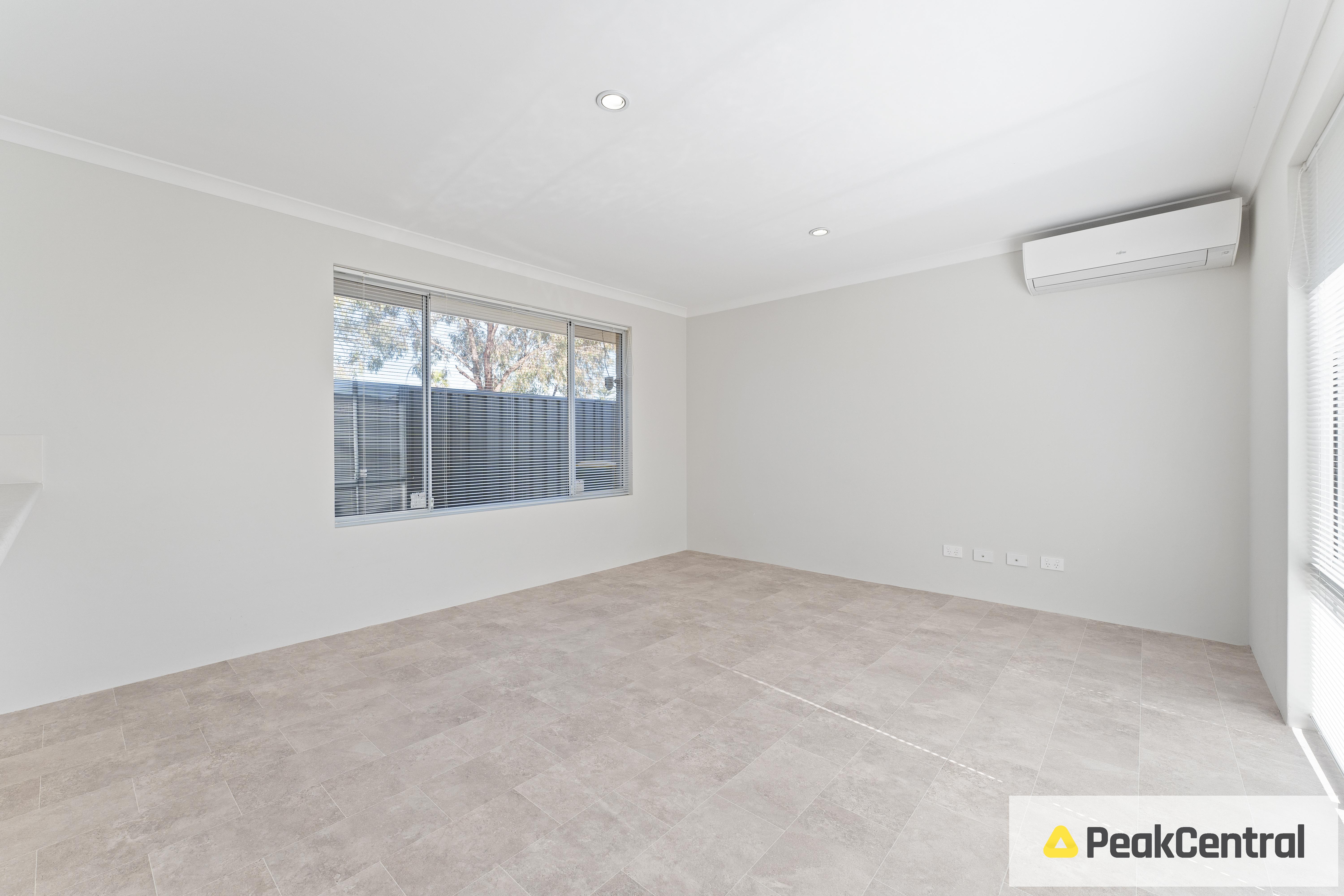 50 Bottlenose Circuit, Waikiki Leased by Peak Central Property Group - image 15