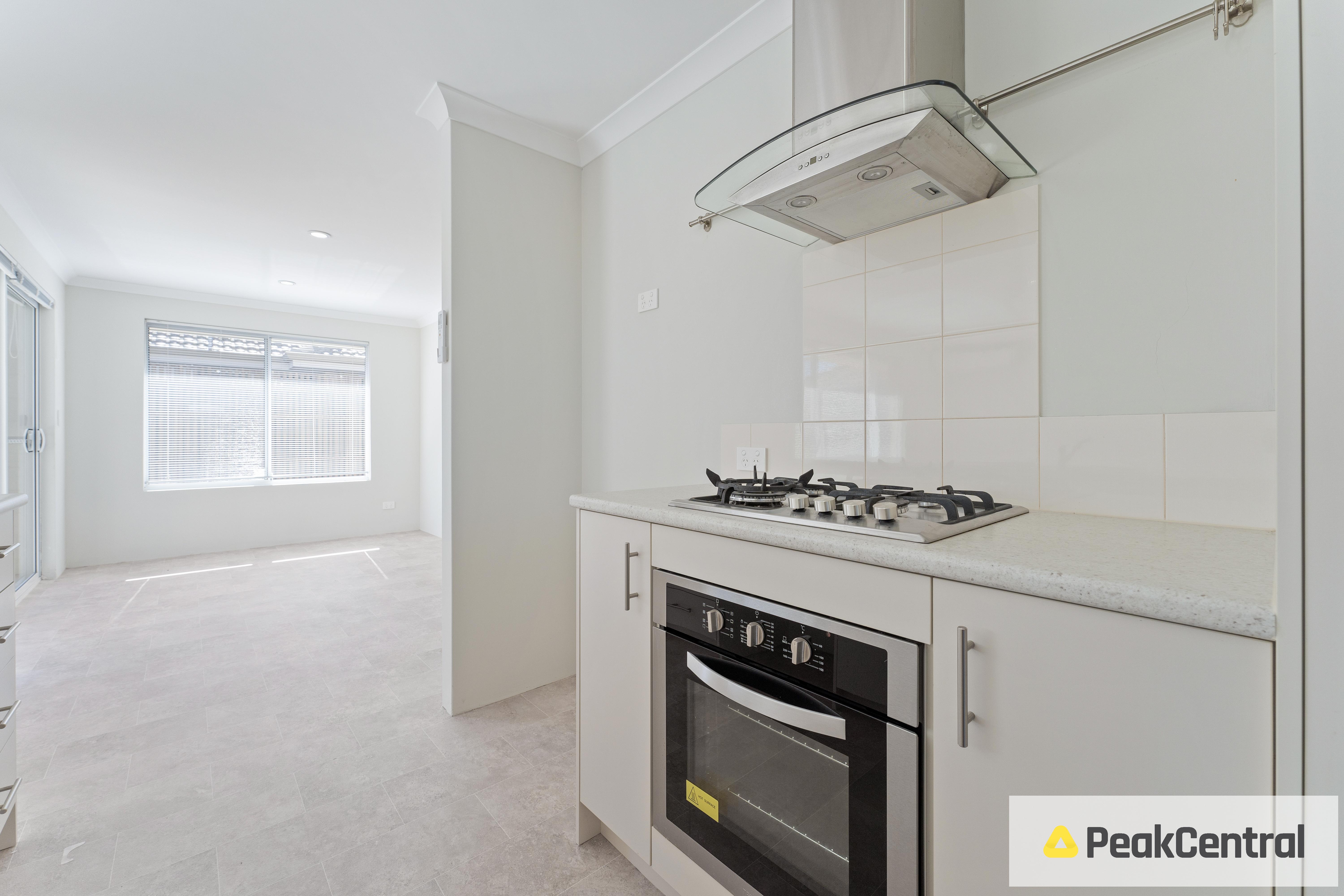 50 Bottlenose Circuit, Waikiki Leased by Peak Central Property Group - image 20