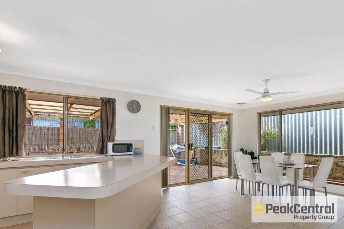 24 Urbahns Crescent, Bateman For Sale by Peak Central Property Group - image 8