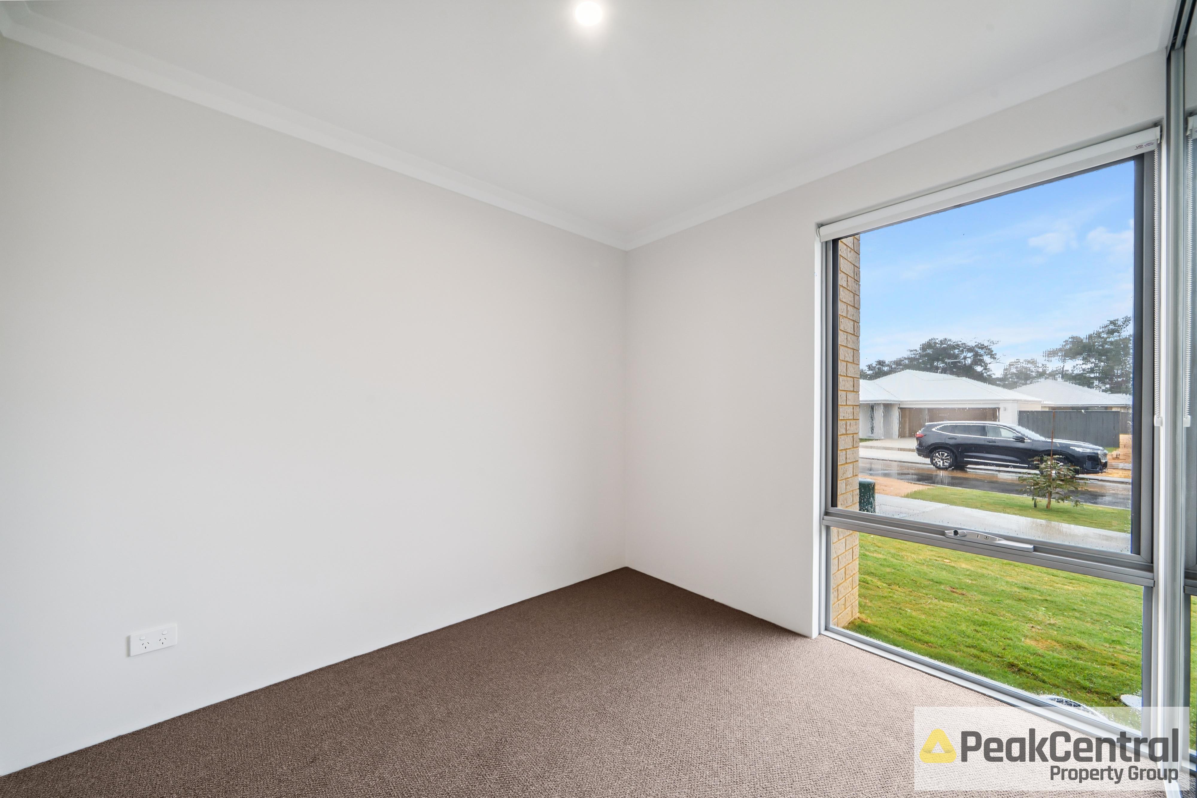 356 Lake Valley Drive, Lakelands Leased by Peak Central Property Group - image 10