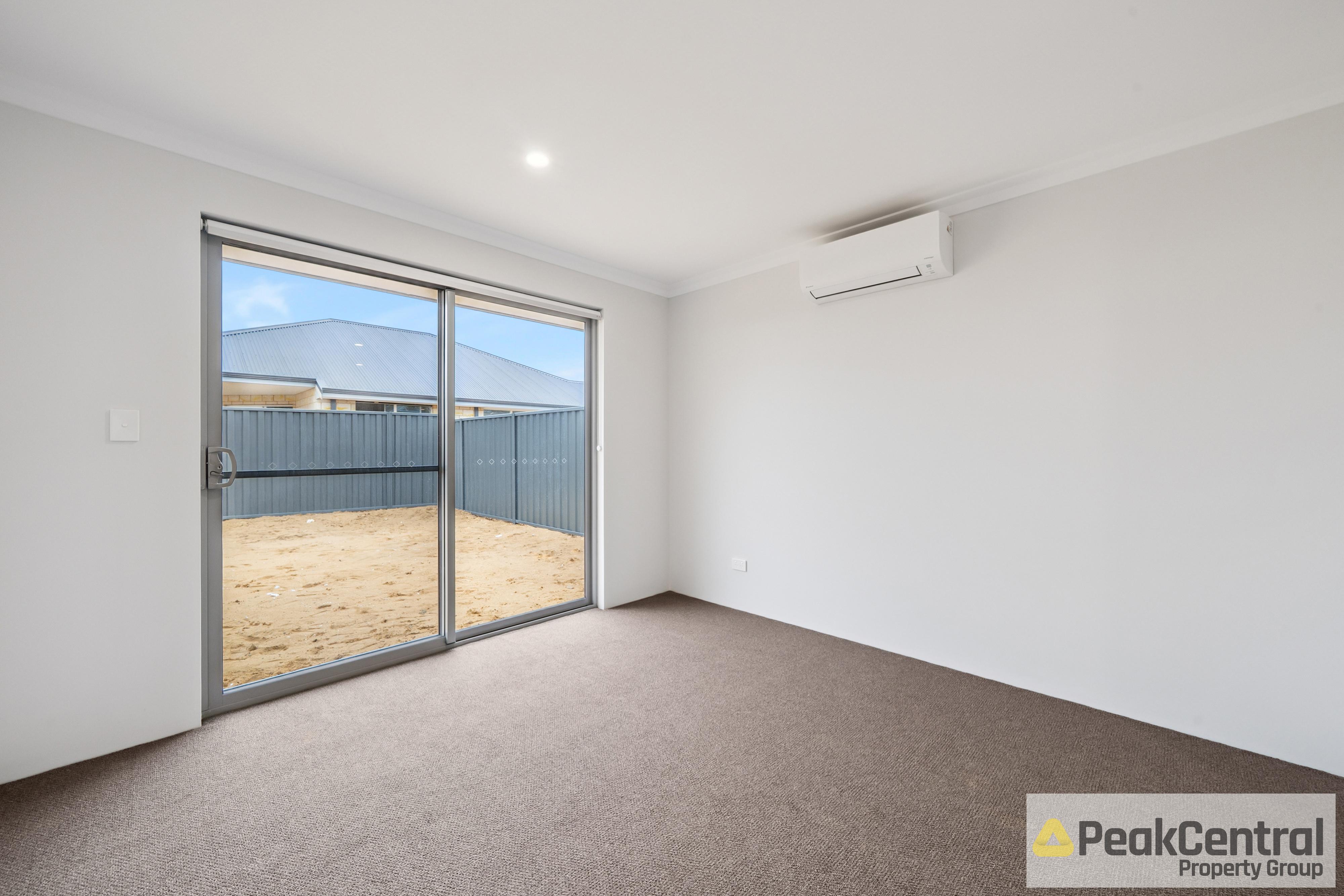 356 Lake Valley Drive, Lakelands Leased by Peak Central Property Group - image 7