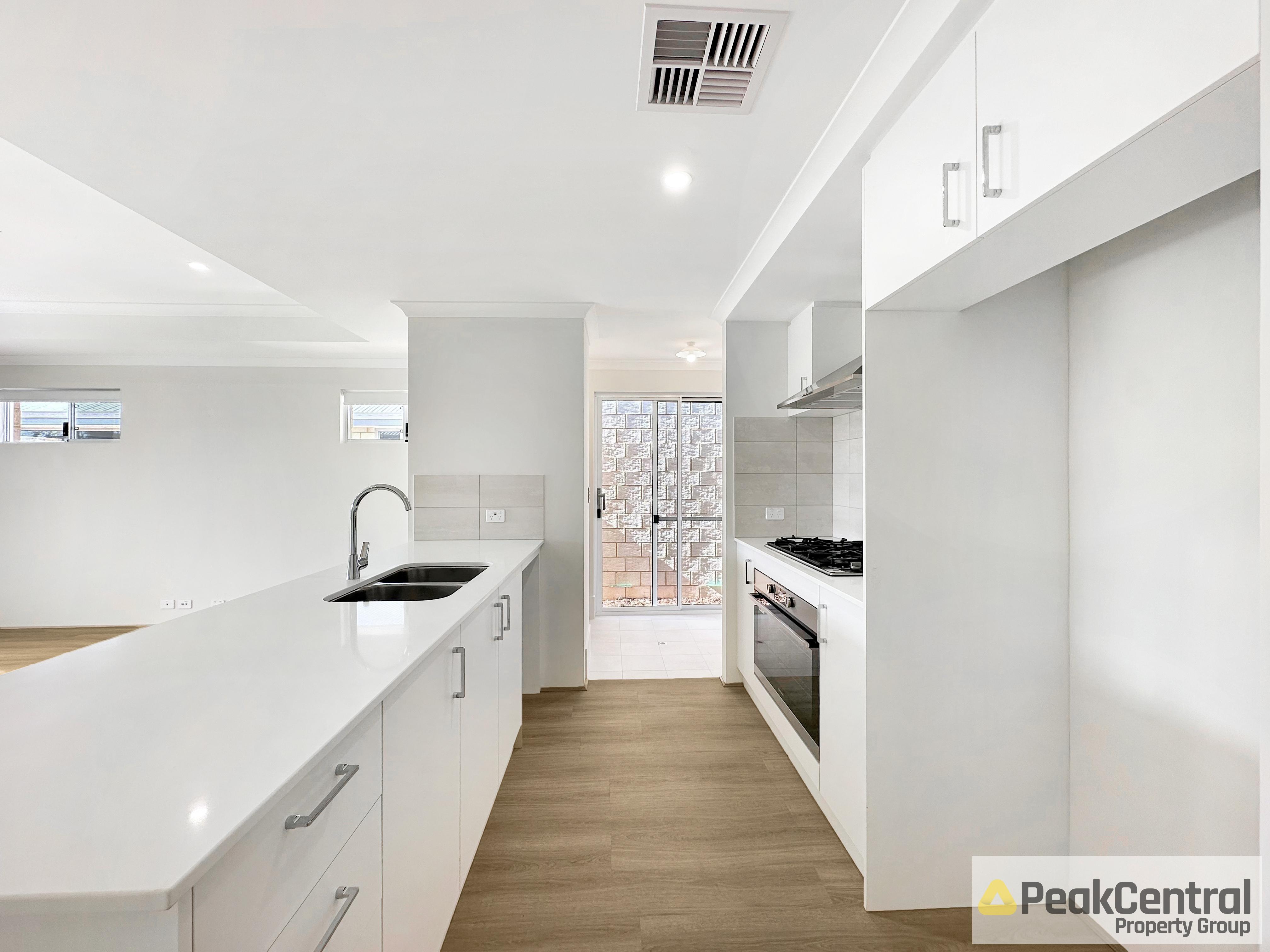 30 Orchardleigh Boulevard, Lakelands For Lease by Peak Central Property Group - image 2
