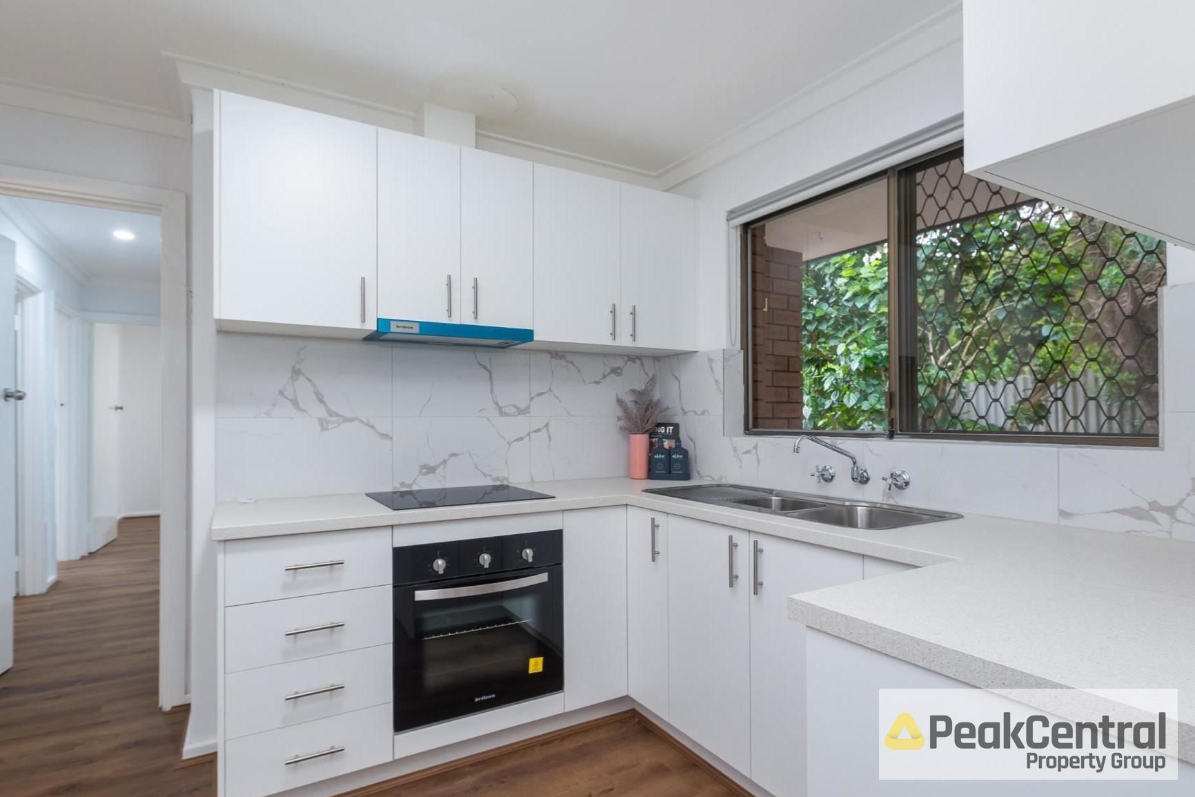 17 Frys Lane, Armadale Leased by Peak Central Property Group - image 2