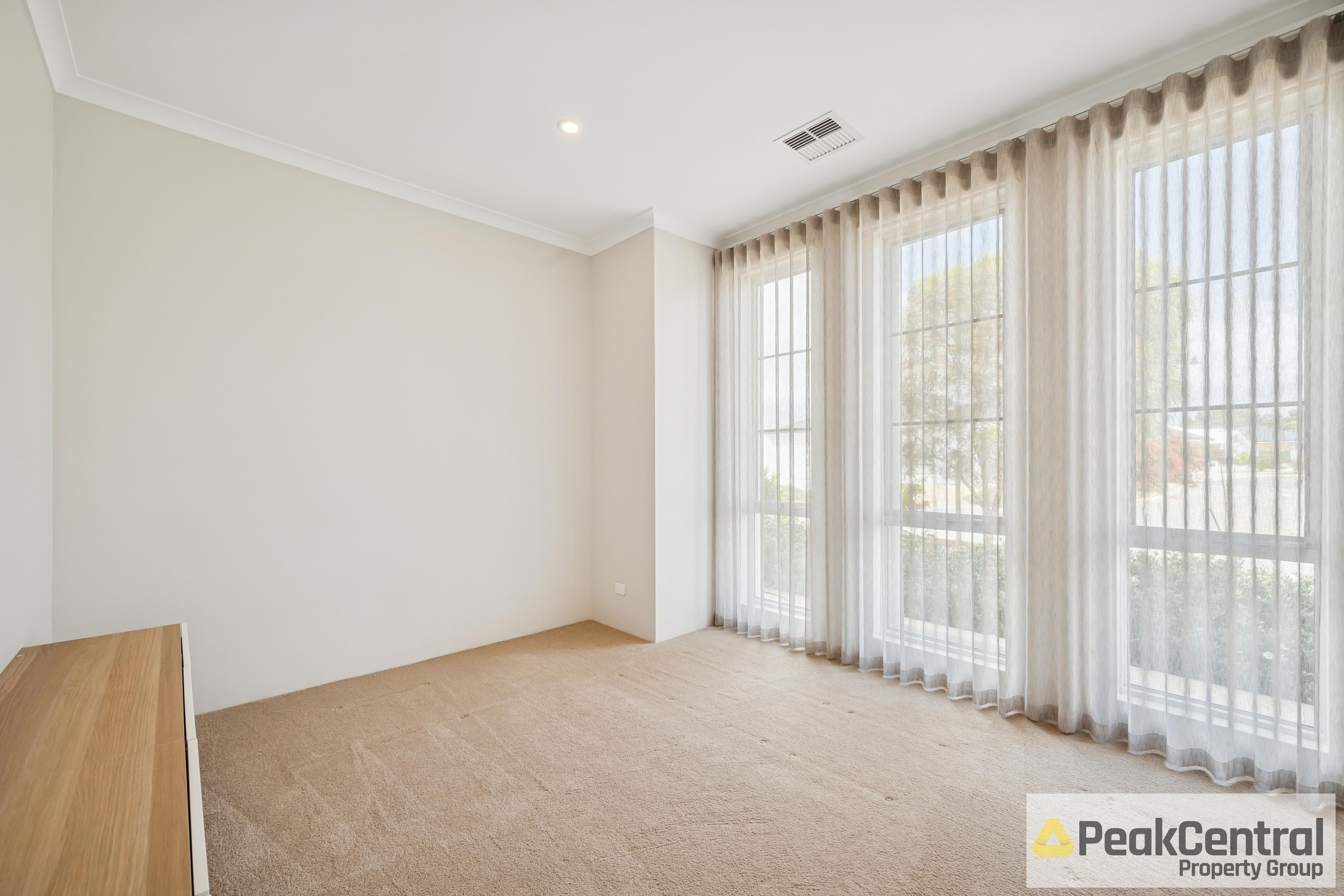 22 Lapis Road, Treeby For Lease by Peak Central Property Group - image 2