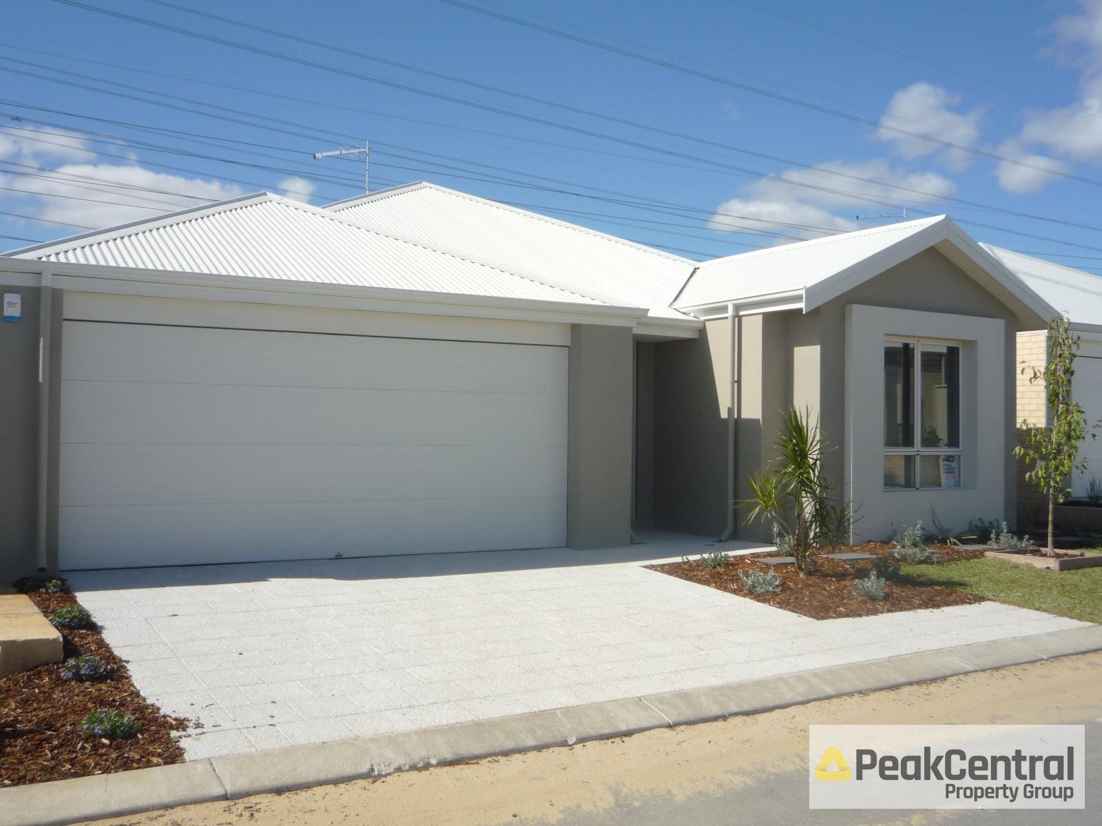 15/27 Barfield Road, Hammond Park Leased by Peak Central Property Group - image 2