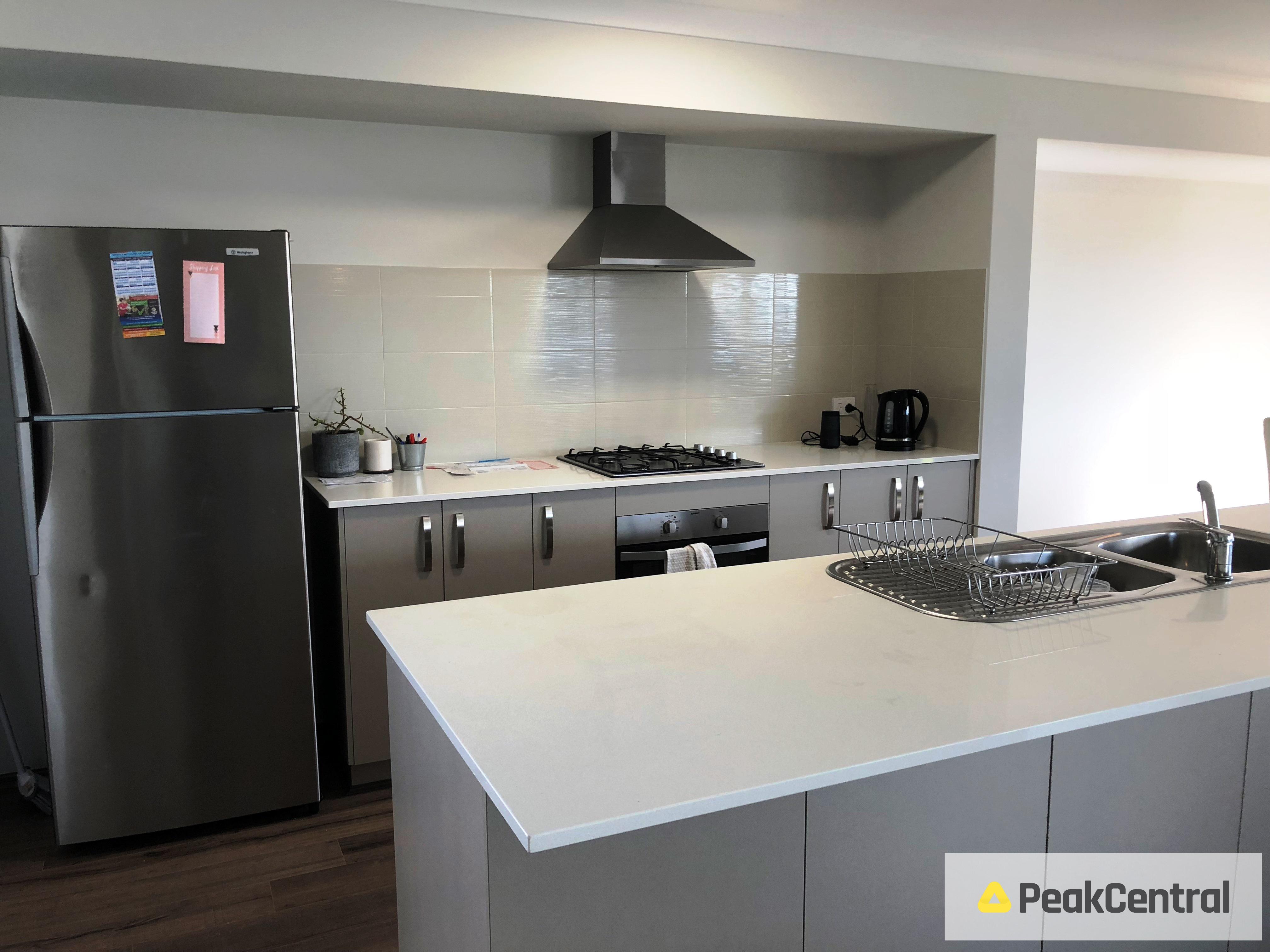 4 Needlewood Loop, Wandi For Lease by Peak Central Property Group - image 3
