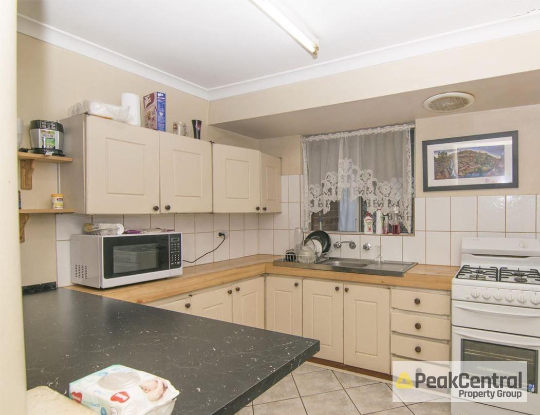 11 Morgan Way, Girrawheen Leased by Peak Central Property Group - image 2