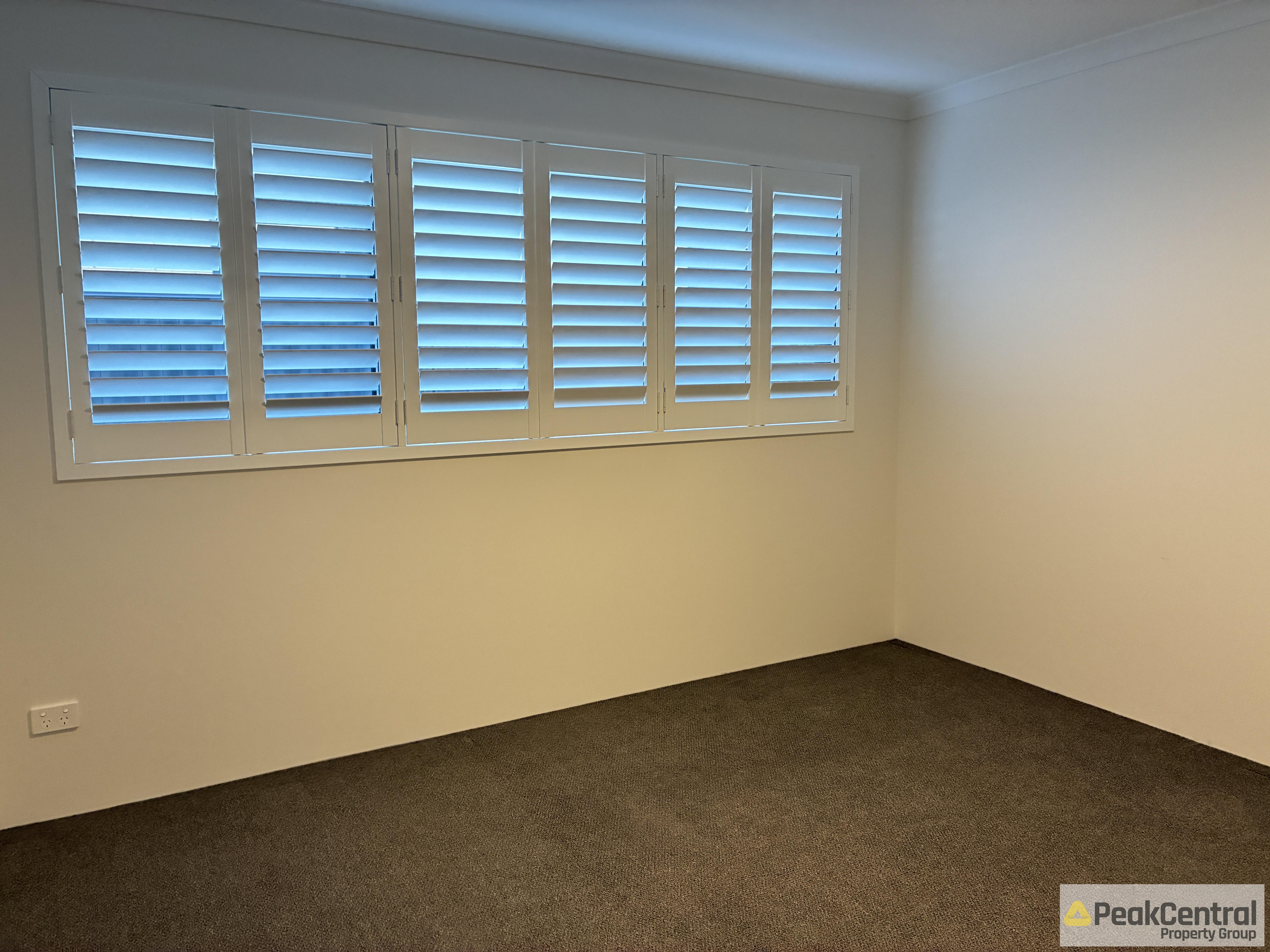 22 Lillypilly Crescent, Treeby Leased by Peak Central Property Group - image 8