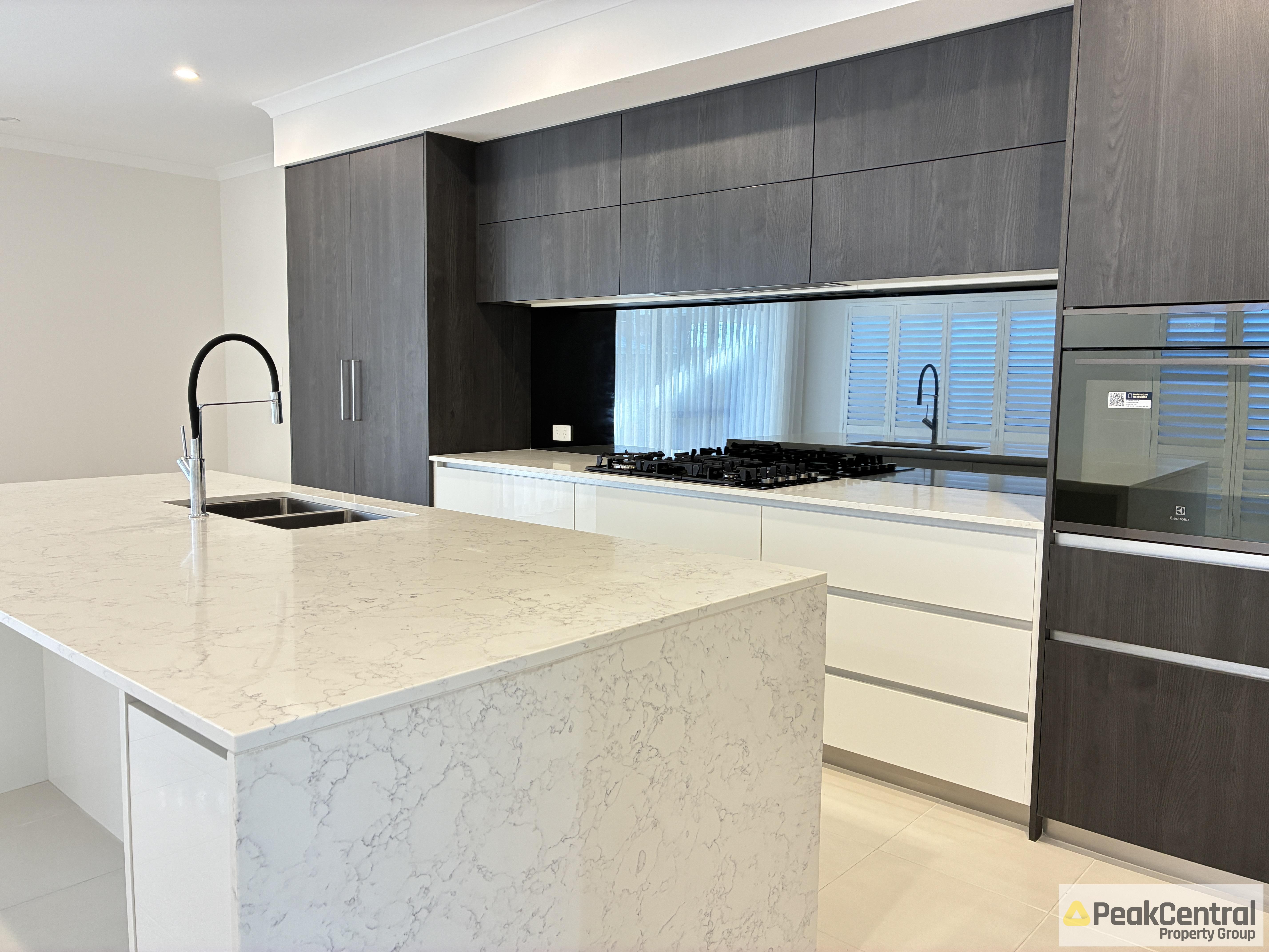 22 Lillypilly Crescent, Treeby Leased by Peak Central Property Group - image 13