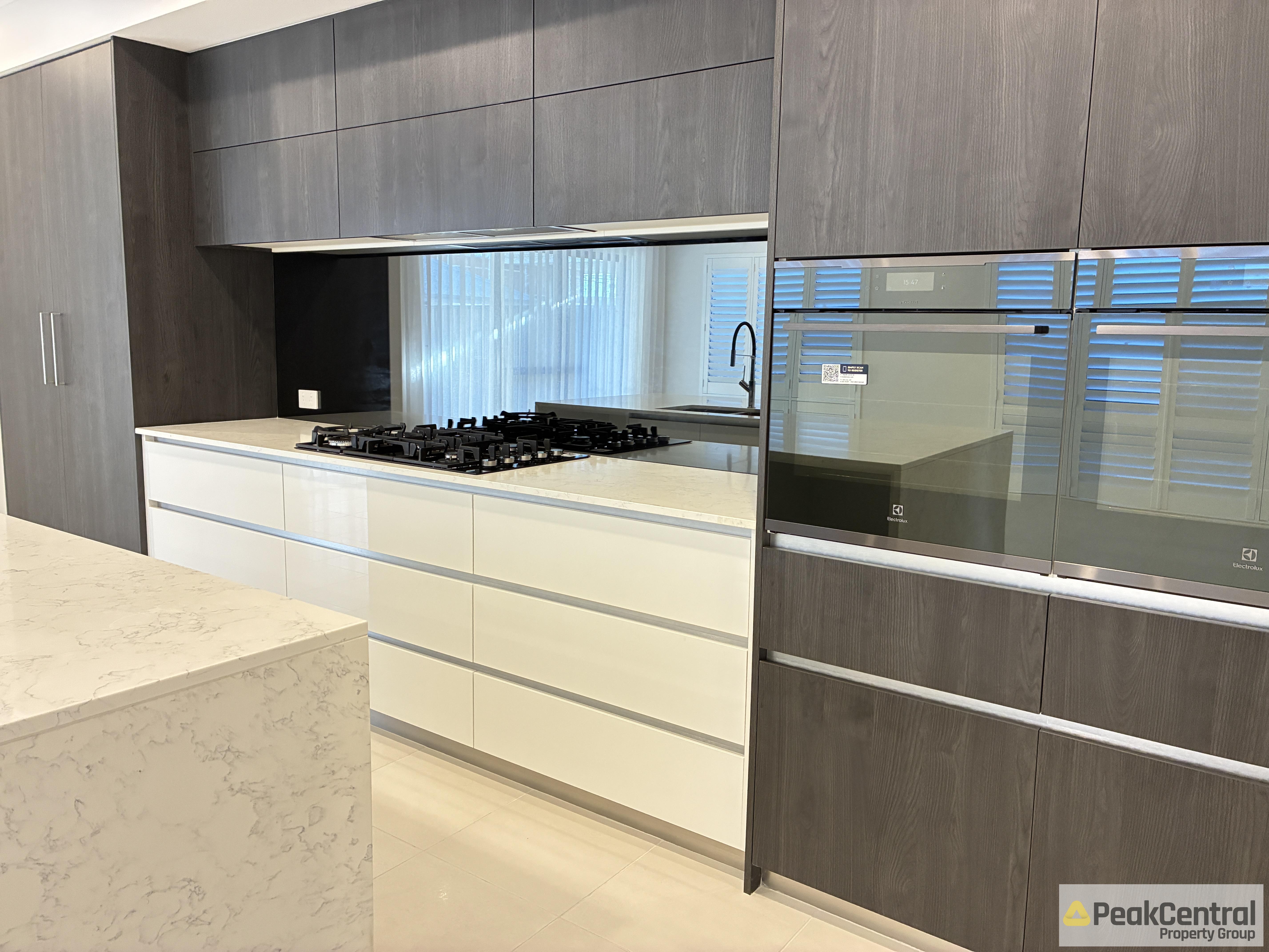 22 Lillypilly Crescent, Treeby Leased by Peak Central Property Group - image 14