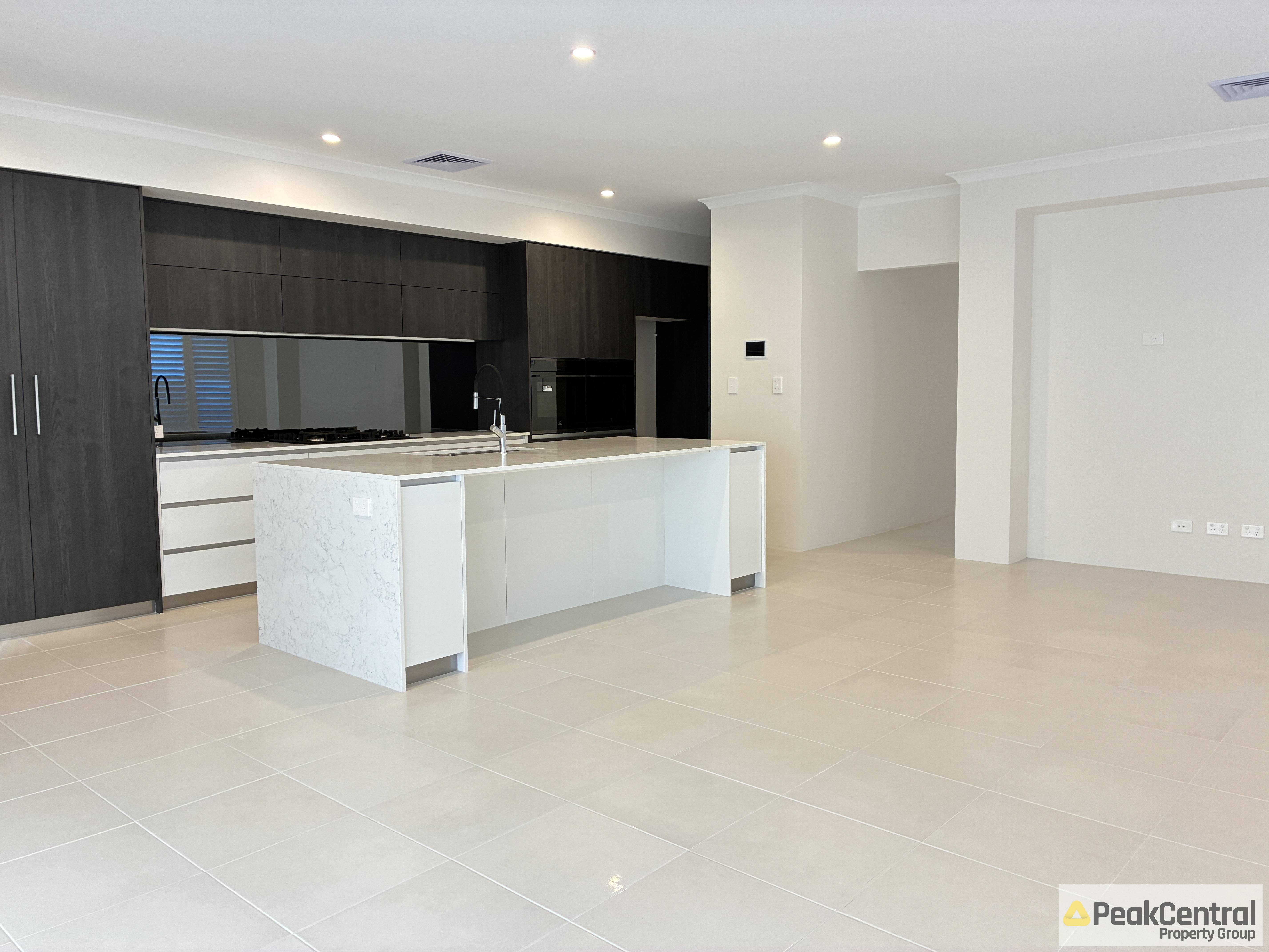22 Lillypilly Crescent, Treeby Leased by Peak Central Property Group - image 12