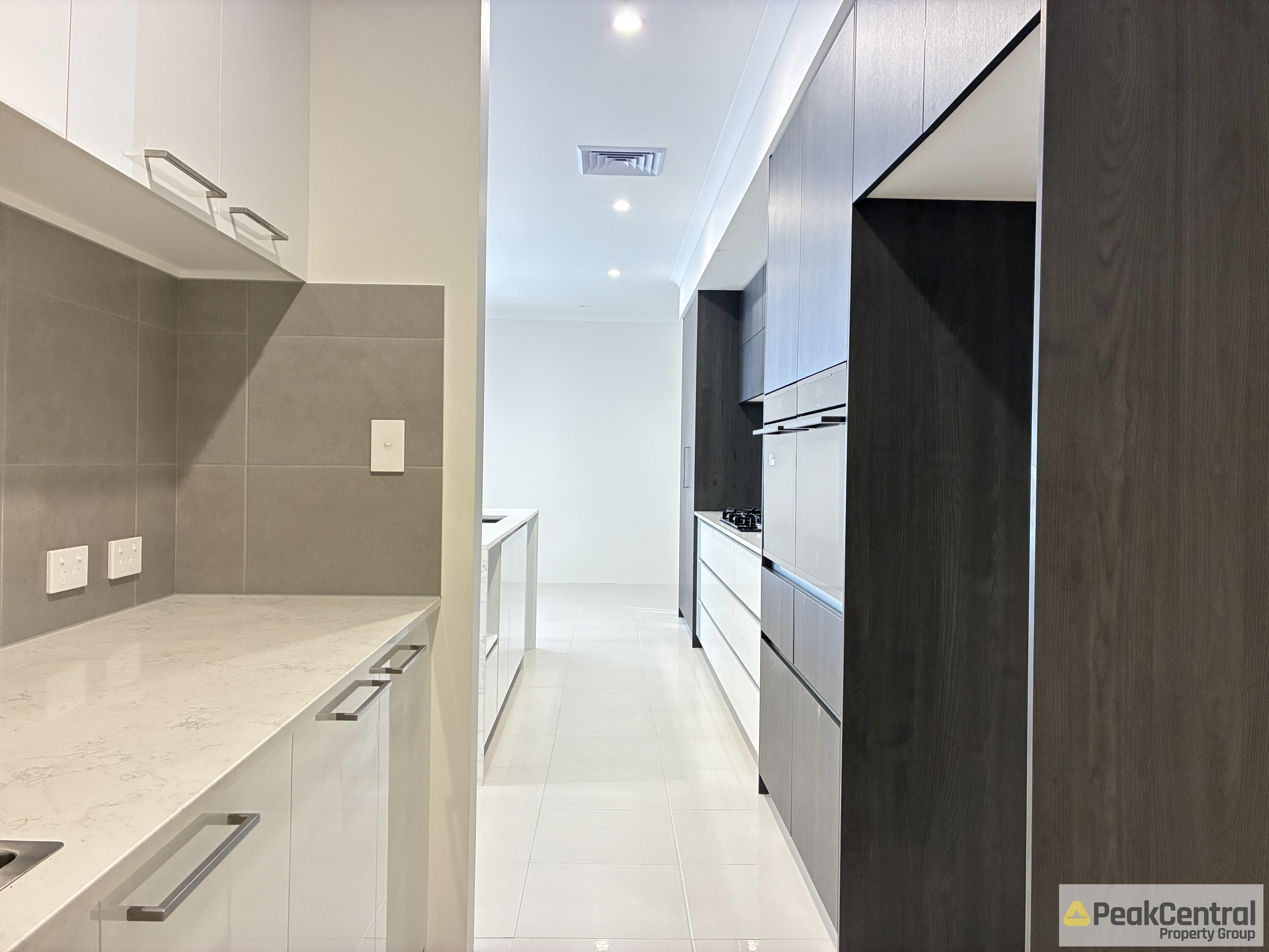 22 Lillypilly Crescent, Treeby Leased by Peak Central Property Group - image 19