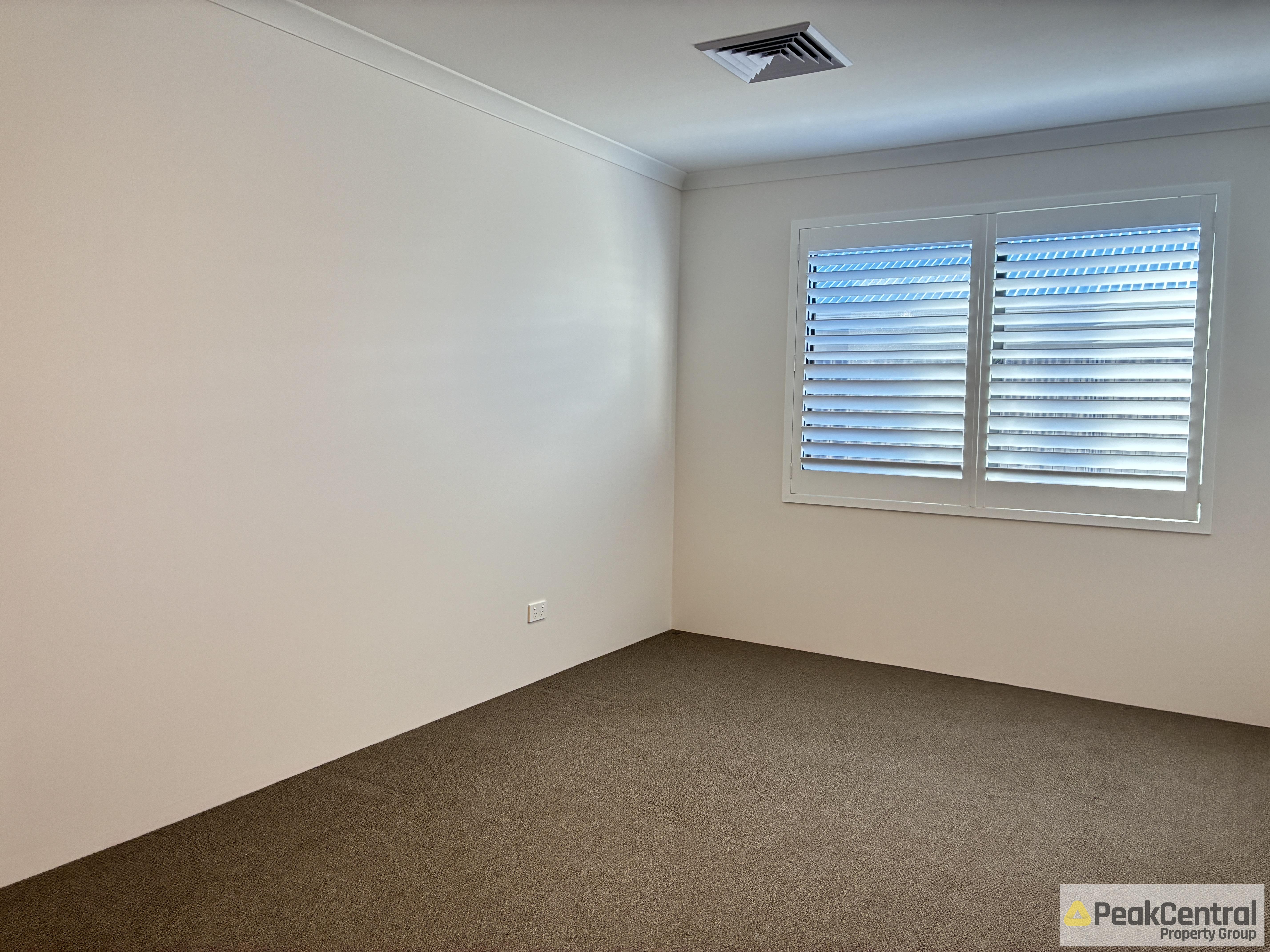 22 Lillypilly Crescent, Treeby Leased by Peak Central Property Group - image 24