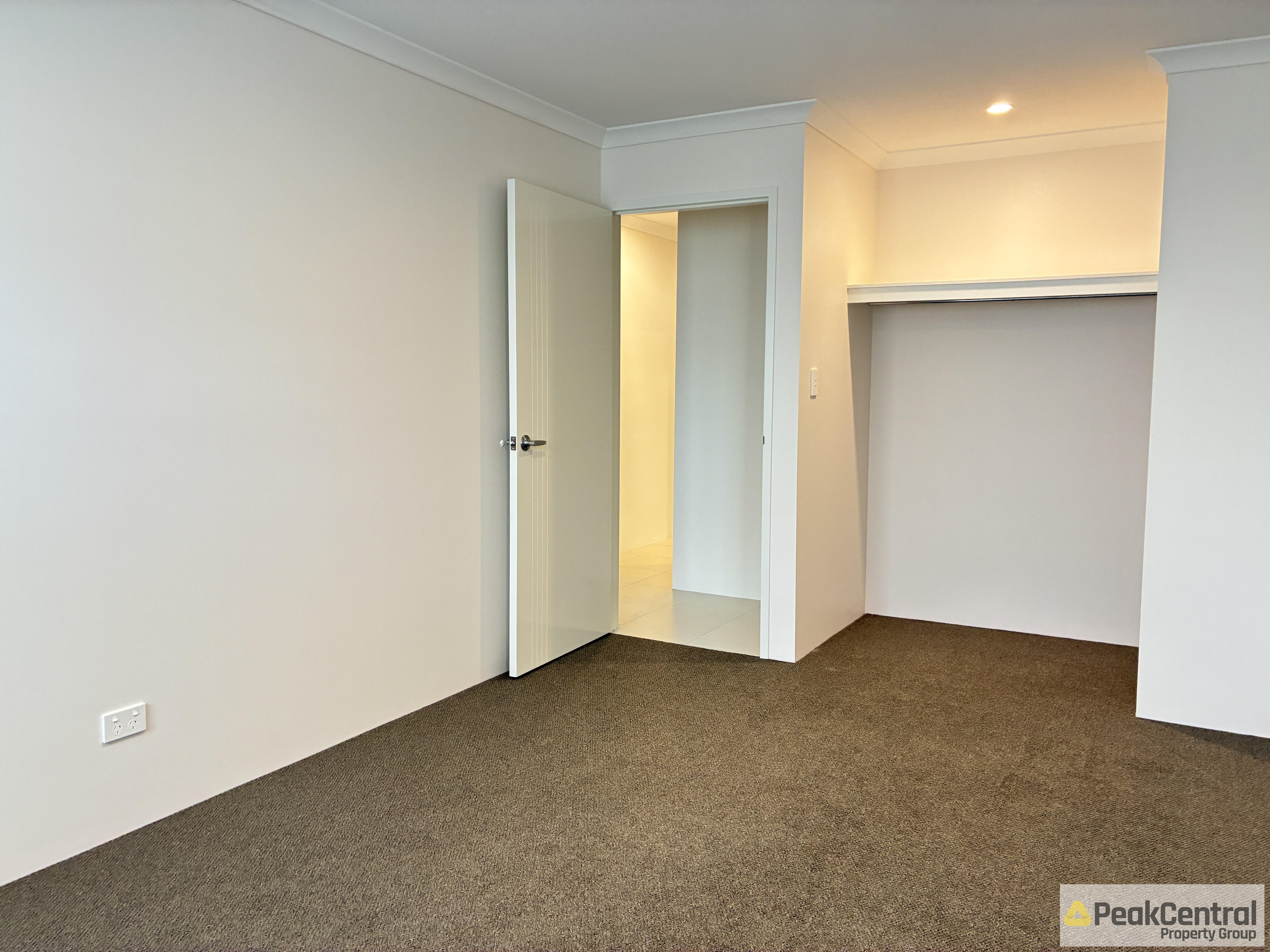 22 Lillypilly Crescent, Treeby Leased by Peak Central Property Group - image 25
