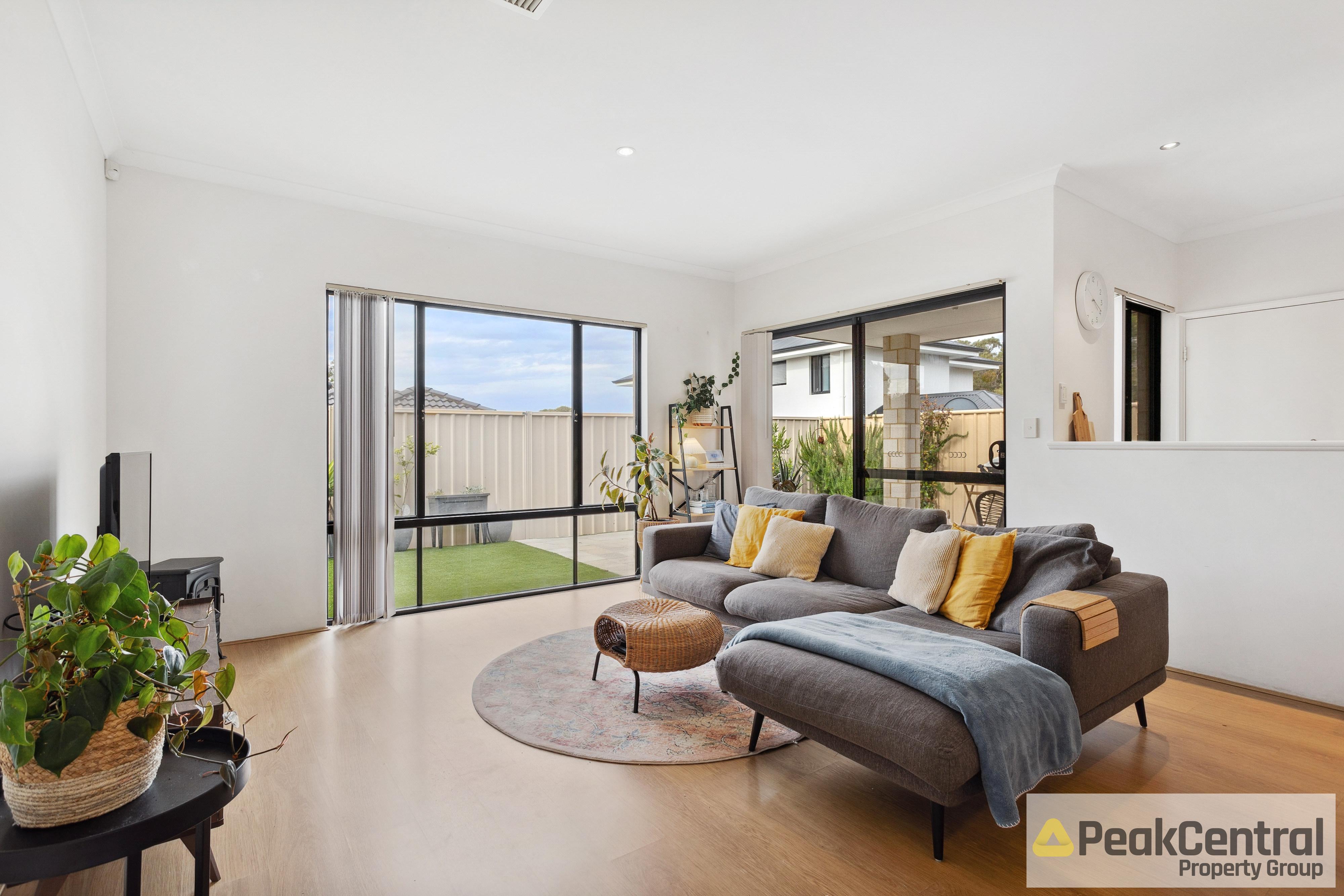 25 Apium Mews, Lake Coogee For Sale by Peak Central Property Group