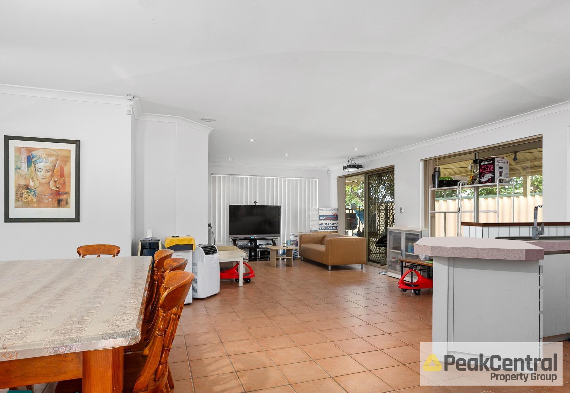 22 Frond Circuit, Banksia Grove Leased by Peak Central Property Group - image 4