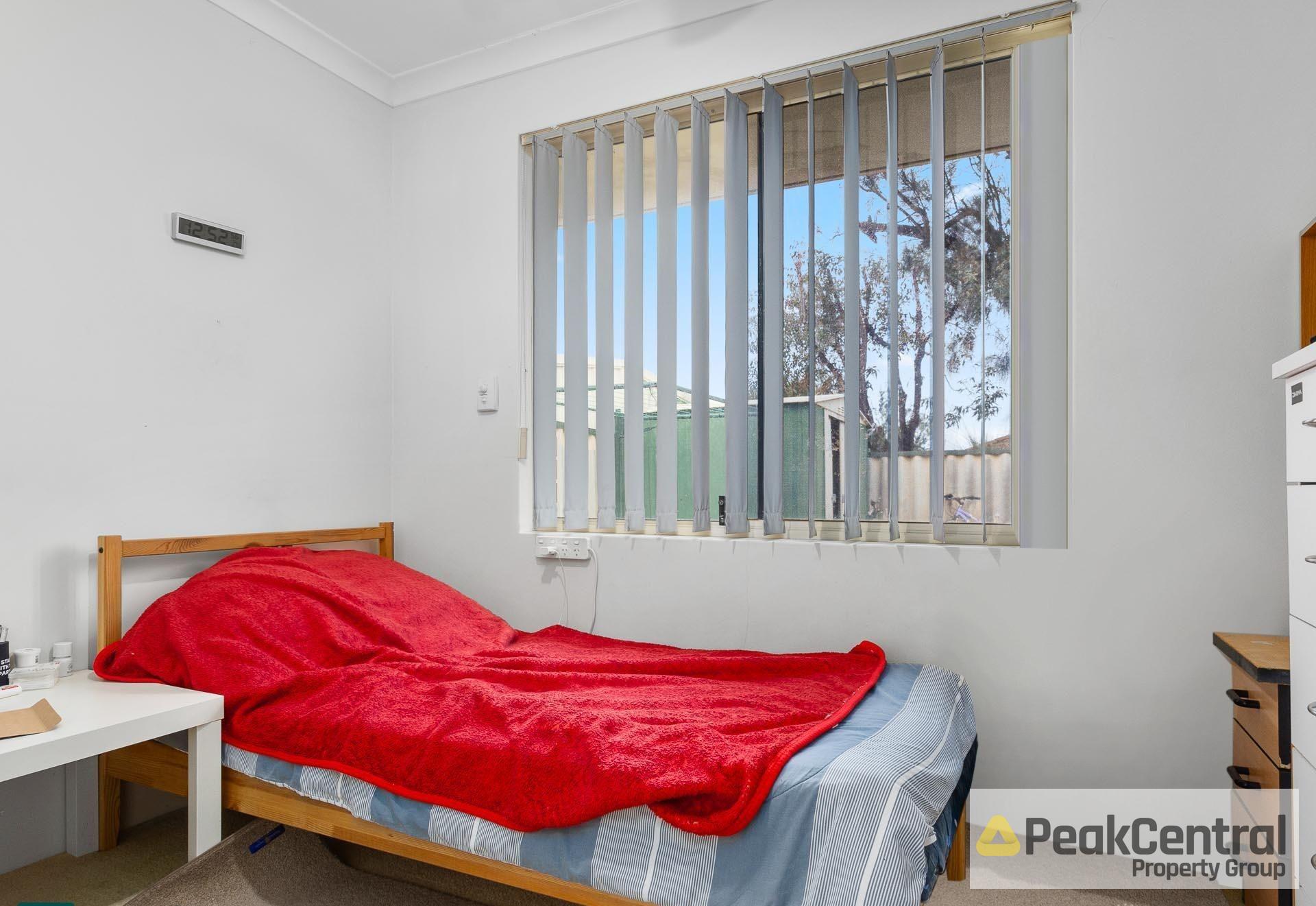 22 Frond Circuit, Banksia Grove Leased by Peak Central Property Group - image 6