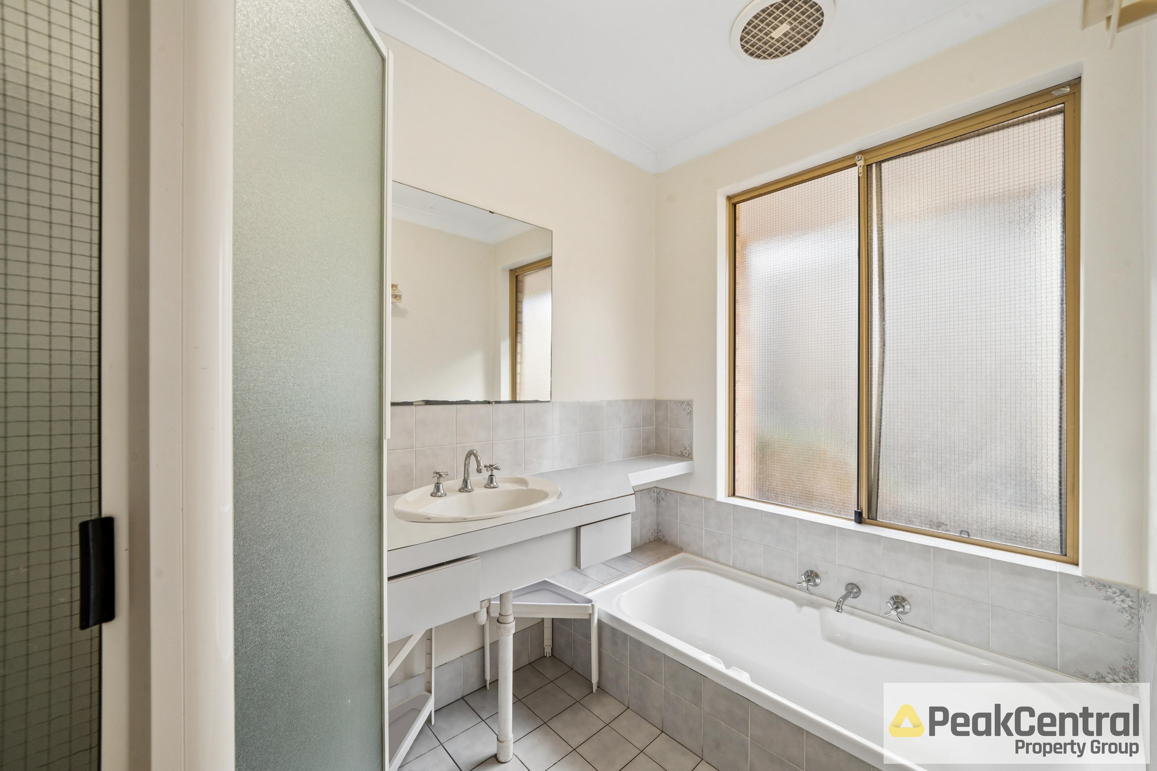 24 Urbahns Crescent, Bateman For Sale by Peak Central Property Group - image 16