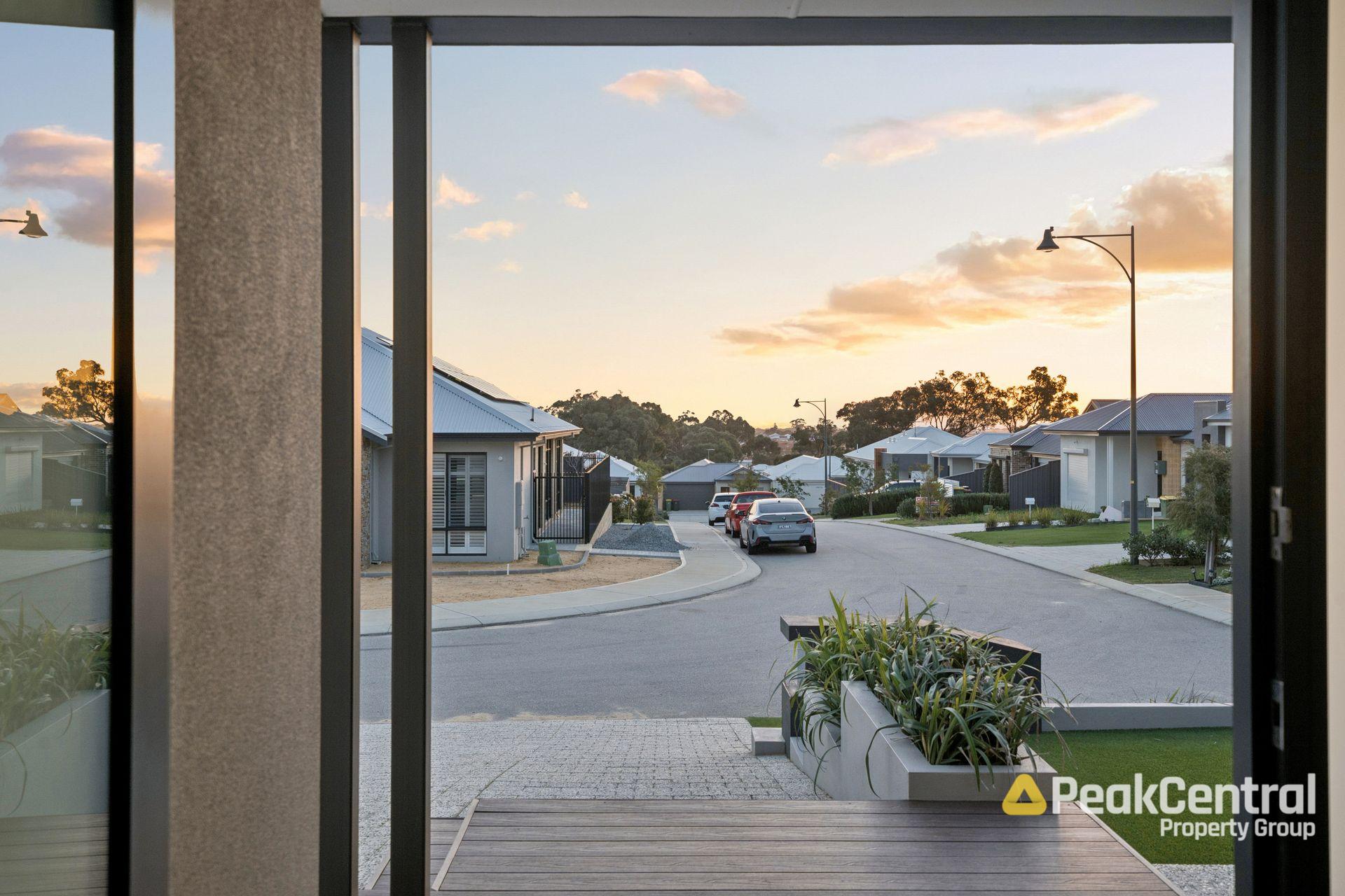 16 Petroica Terrace, Beeliar For Sale by Peak Central Property Group