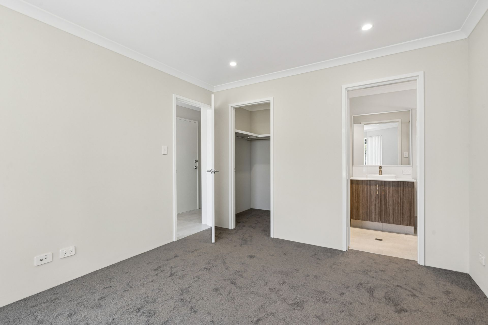 38 Galliers Avenue, Armadale For Lease by Peak Central Property Group - image 3
