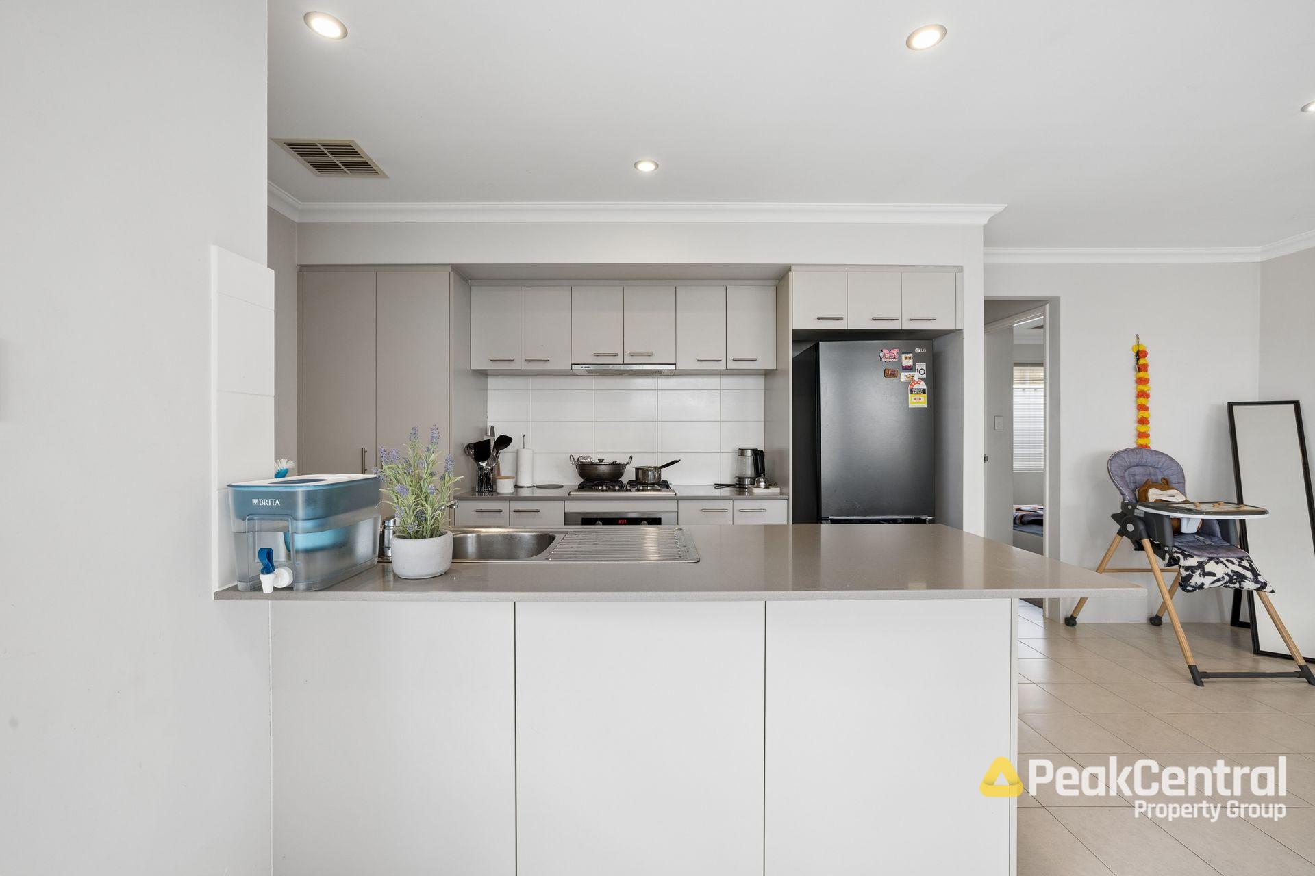 16/27 Barfield Road, Hammond Park For Sale by Peak Central Property Group - image 11